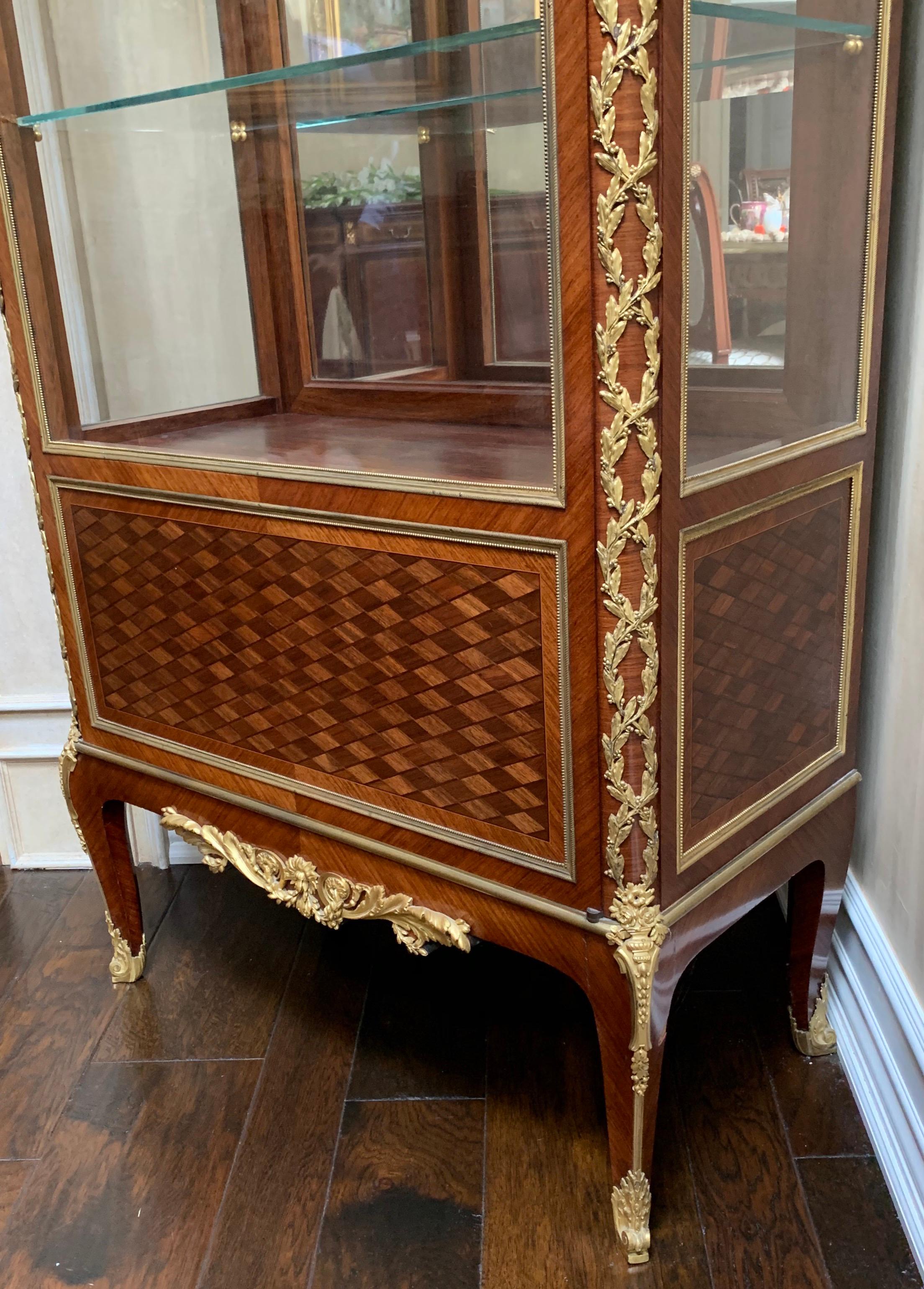 19th Century Fine French Louis XV Bronze Ormolu Mounted Vitrine Curio Marquetry Cabinet For Sale