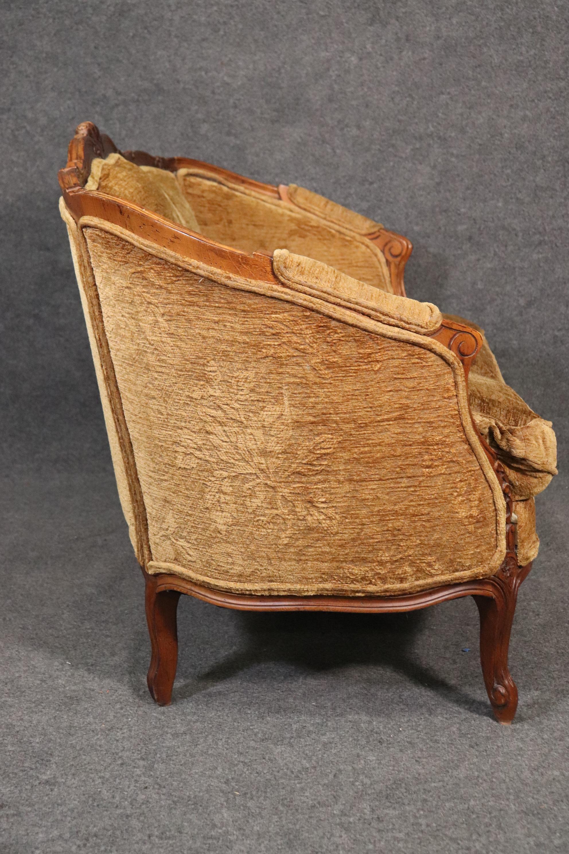 Fine French Louis XV Carved Walnut Settee Canape Sofa circa 1920 1