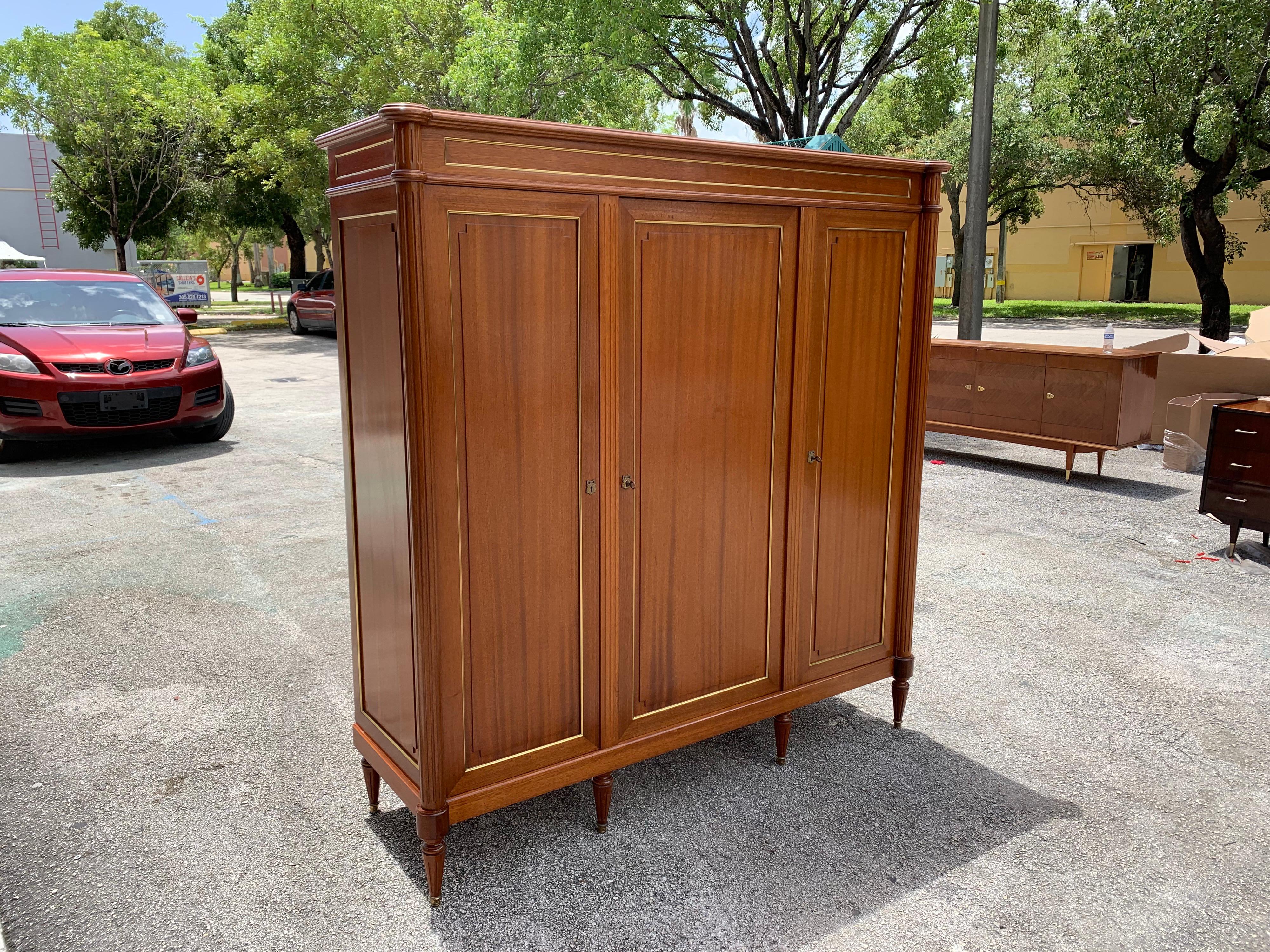 Fine French Louis XVI Antique Mahogany Armoire, 1910s For Sale 4