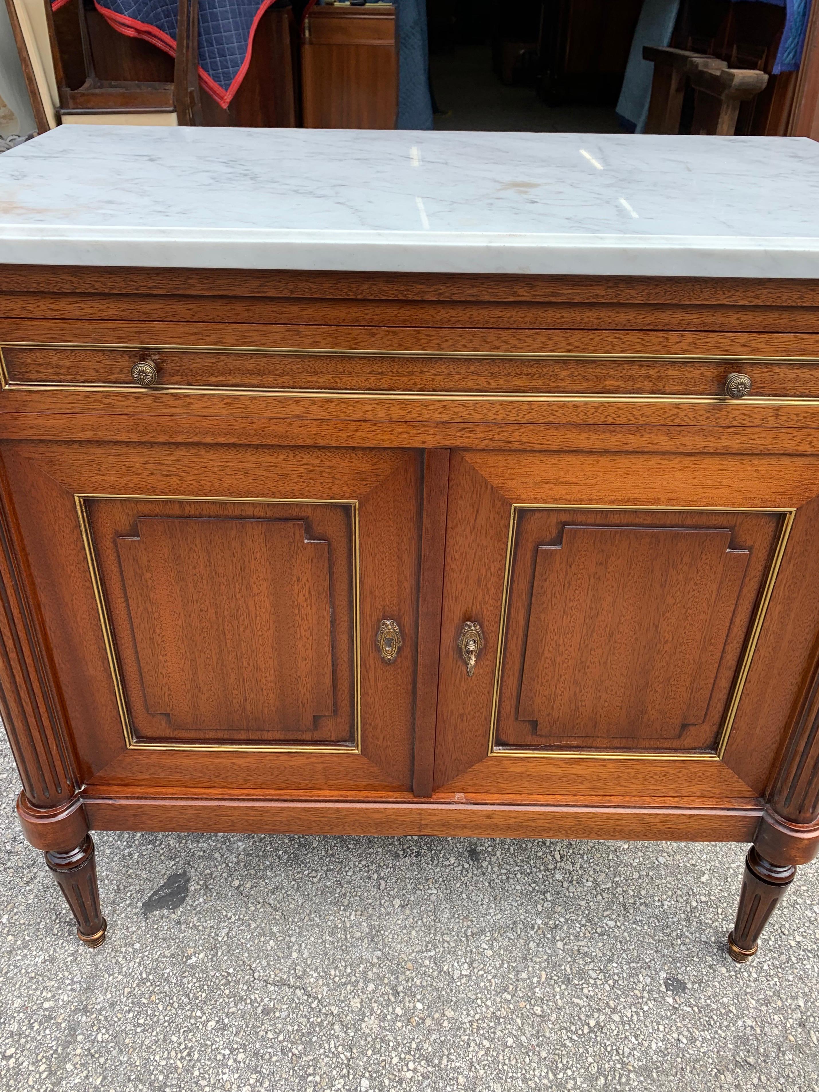 Fine French Louis XVI Antique Mahogany Sideboard or Credenza, 1910s 2