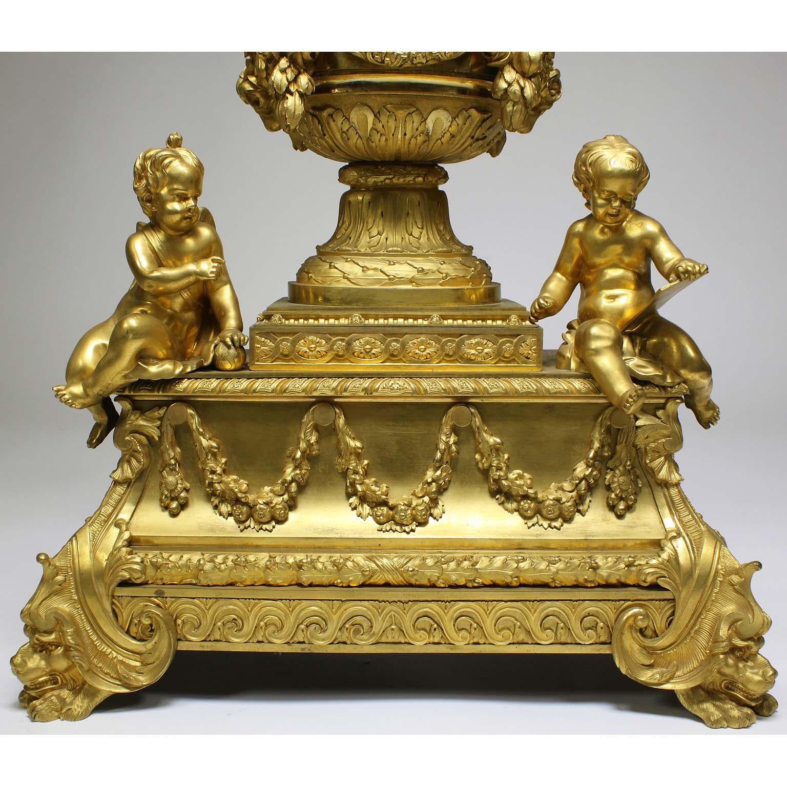 Kaminuhr aus vergoldeter Bronze im Louis-XVI.-Stil von Étienne Le Noir, Paris (Vergoldet) im Angebot