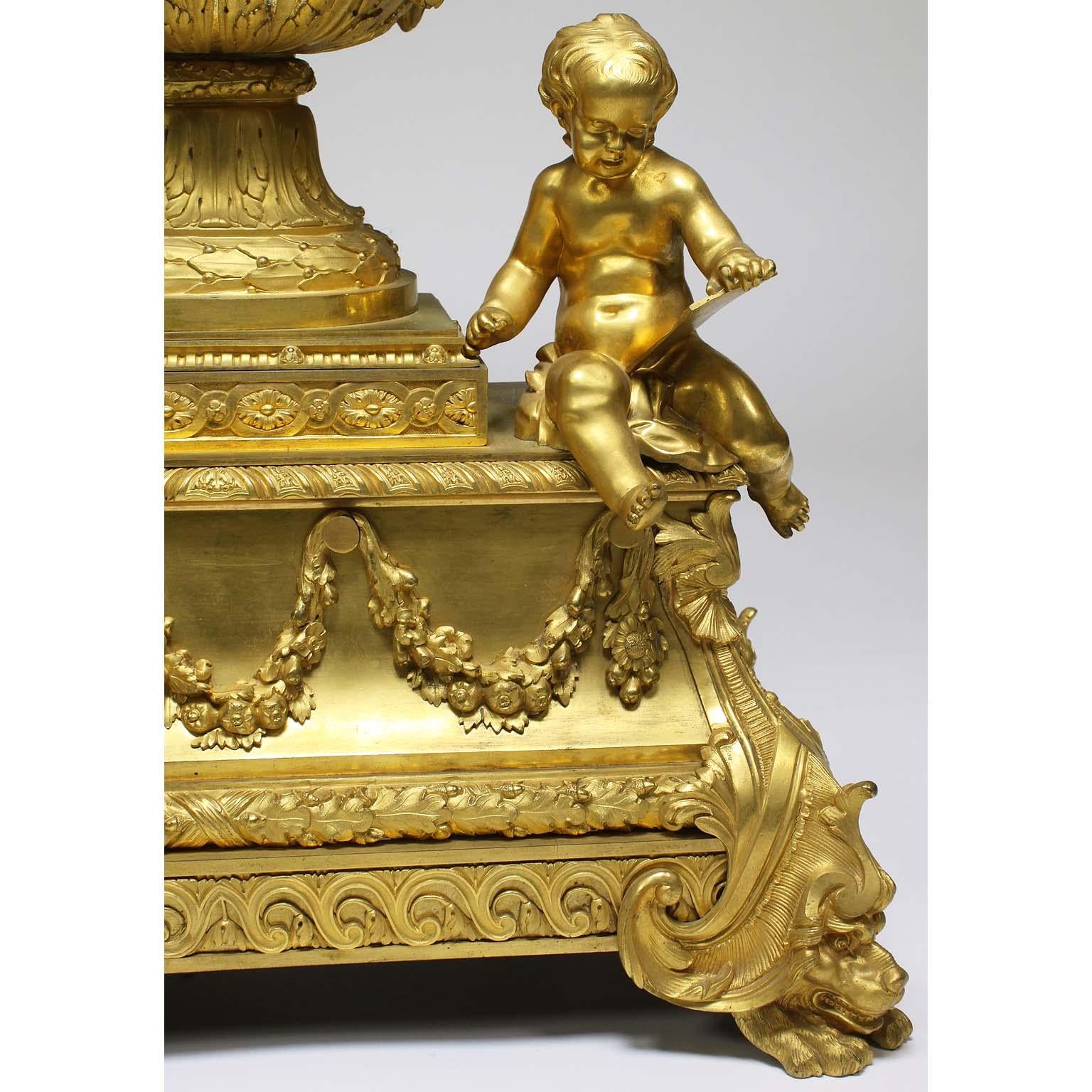 Kaminuhr aus vergoldeter Bronze im Louis-XVI.-Stil von Étienne Le Noir, Paris (19. Jahrhundert) im Angebot