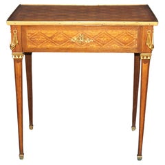 Feiner französischer Louis XVI Marqueterie Tulipwood und Kingwood End Table mit Bronze