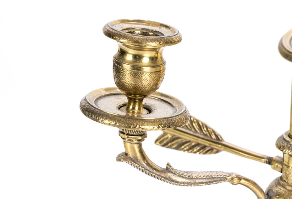 Französische Bouillotte-Lampe aus vergoldeter Bronze im Louis-XVI.-Stil mit Tole-Schirm (Louis XVI.) im Angebot