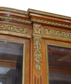 Fine French Louis XVI style vitrine, after Linke