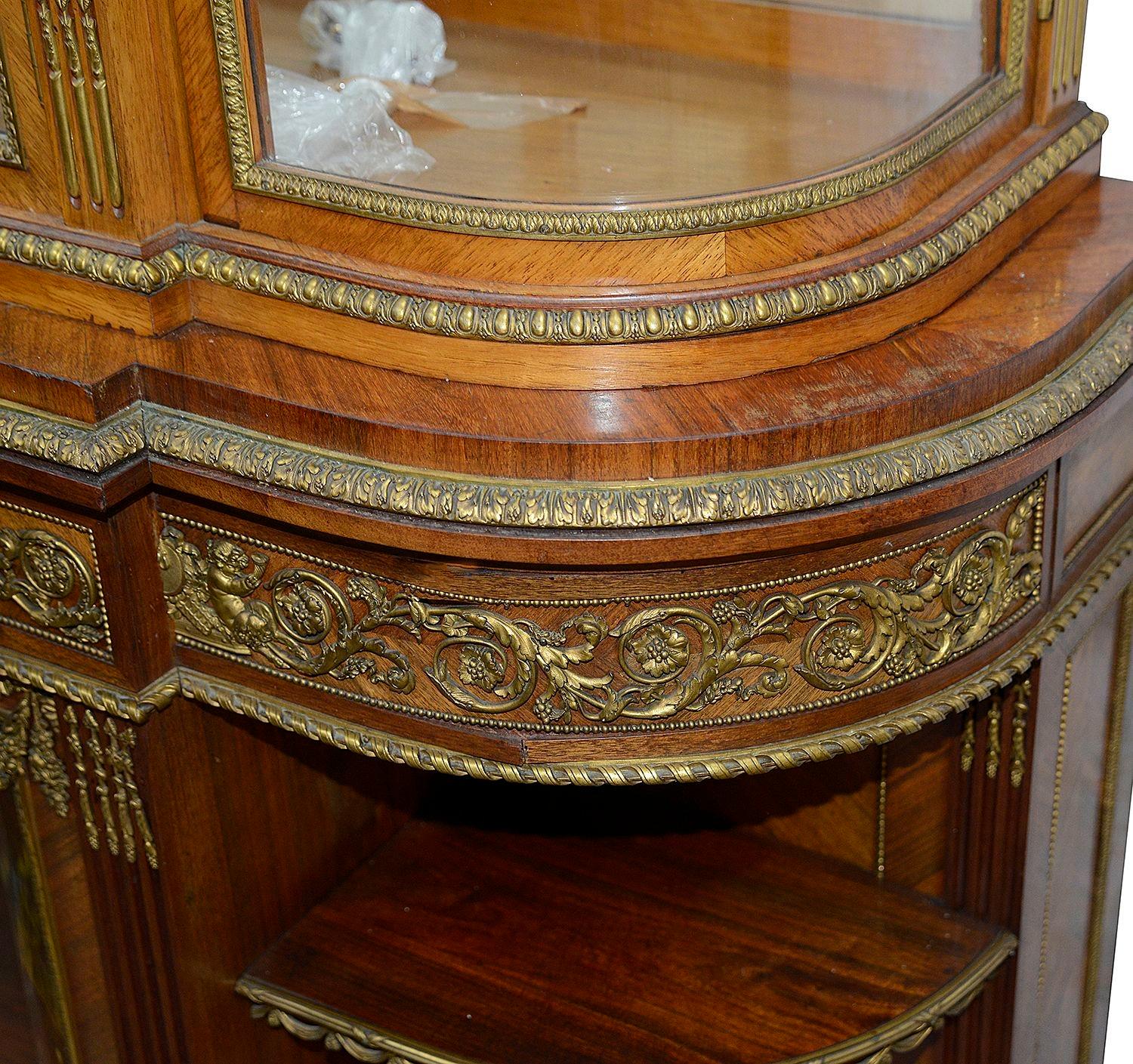 19th Century Fine French Louis XVI style vitrine, after Linke For Sale