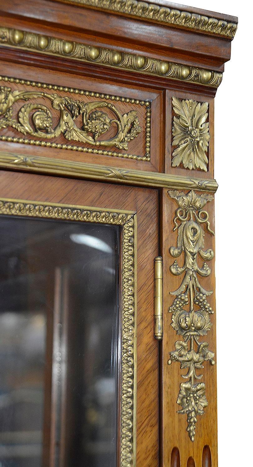 Fine French Louis XVI style vitrine, after Linke For Sale 3