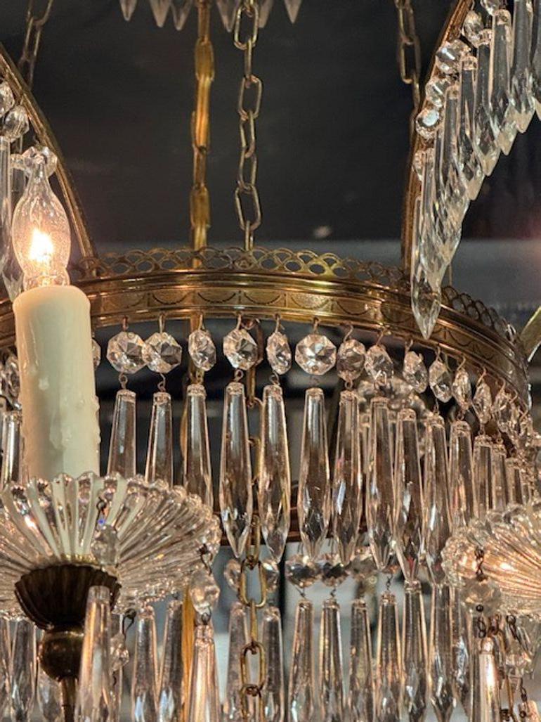 20ième siècle Lustre français Maison Jansen en bronze doré et cristal en vente