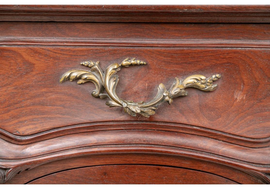 Francese Fine French Marble Top Vitrine Cabinet in vendita