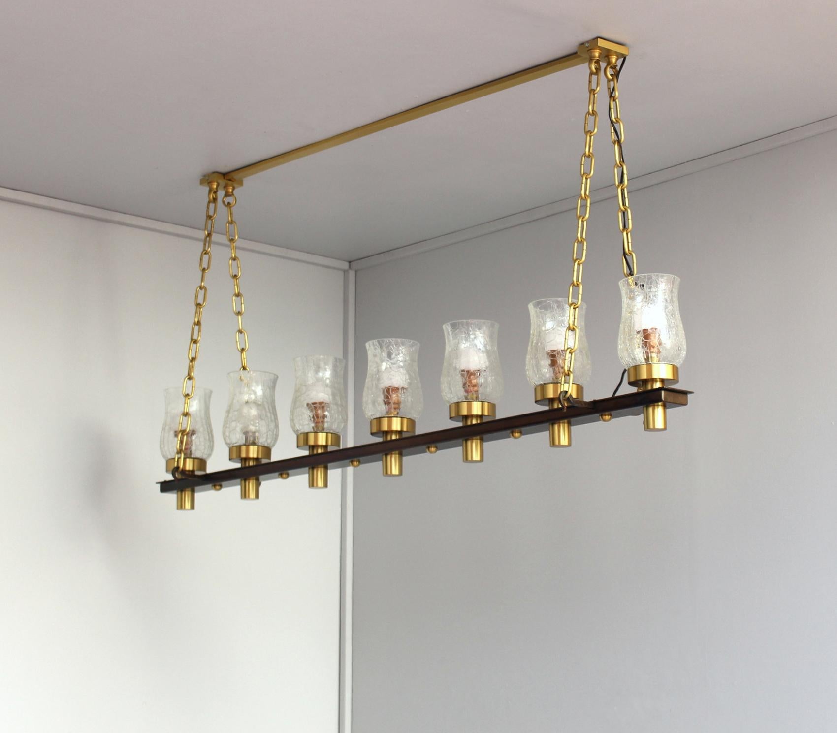 Fine French Midcentury 7 Linear Lights Chandelier by Perzel In Good Condition For Sale In Long Island City, NY