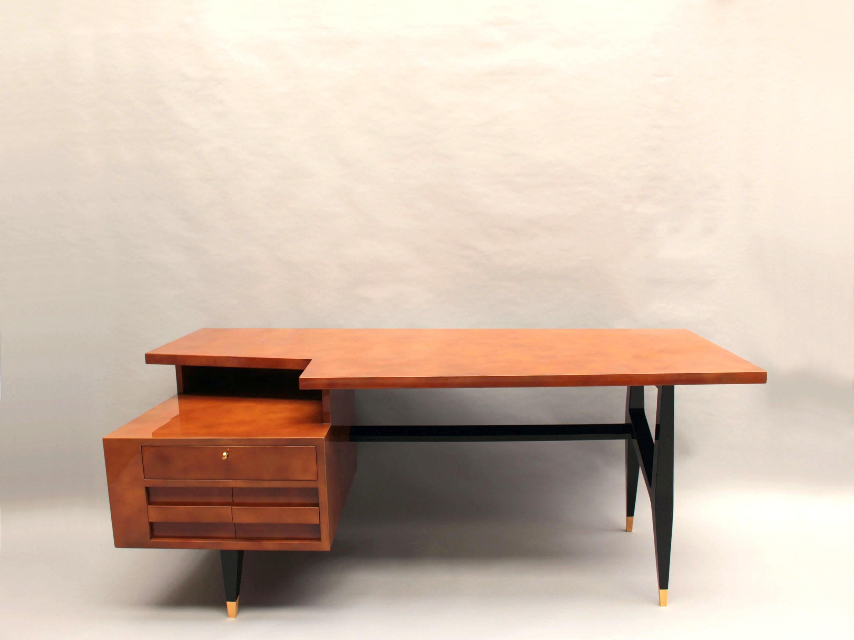 Fine French Mid-Century Lacquered Desk by Raphael  In Good Condition For Sale In Long Island City, NY
