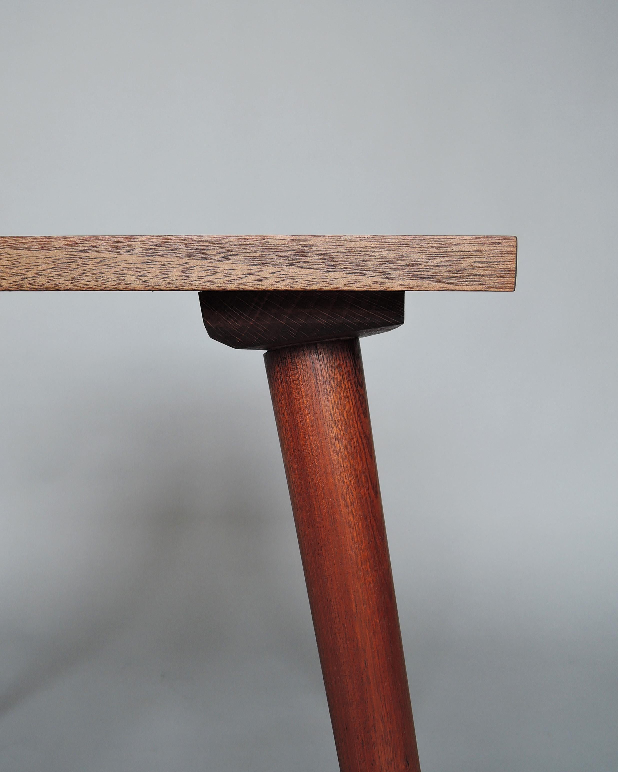 Mesa auxiliar rectangular francesa de mediados de siglo en venta 6