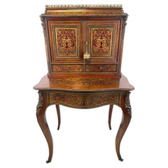 Raffinato mobile francese Napoleone III in intarsio Boulle su piedistallo, XIX secolo