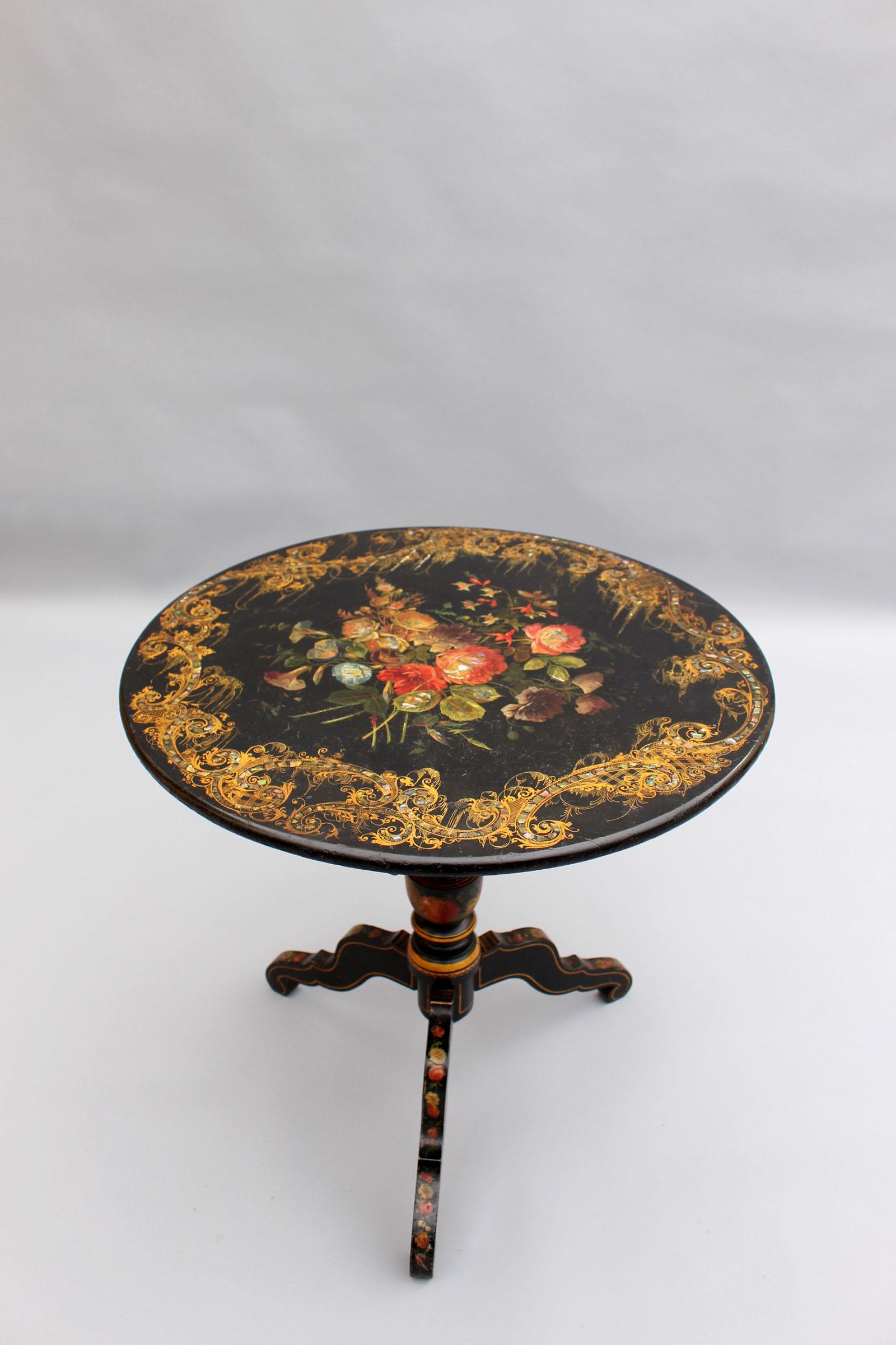 Wood Fine French Napoleon III Lacquered Tilt-Top Table For Sale