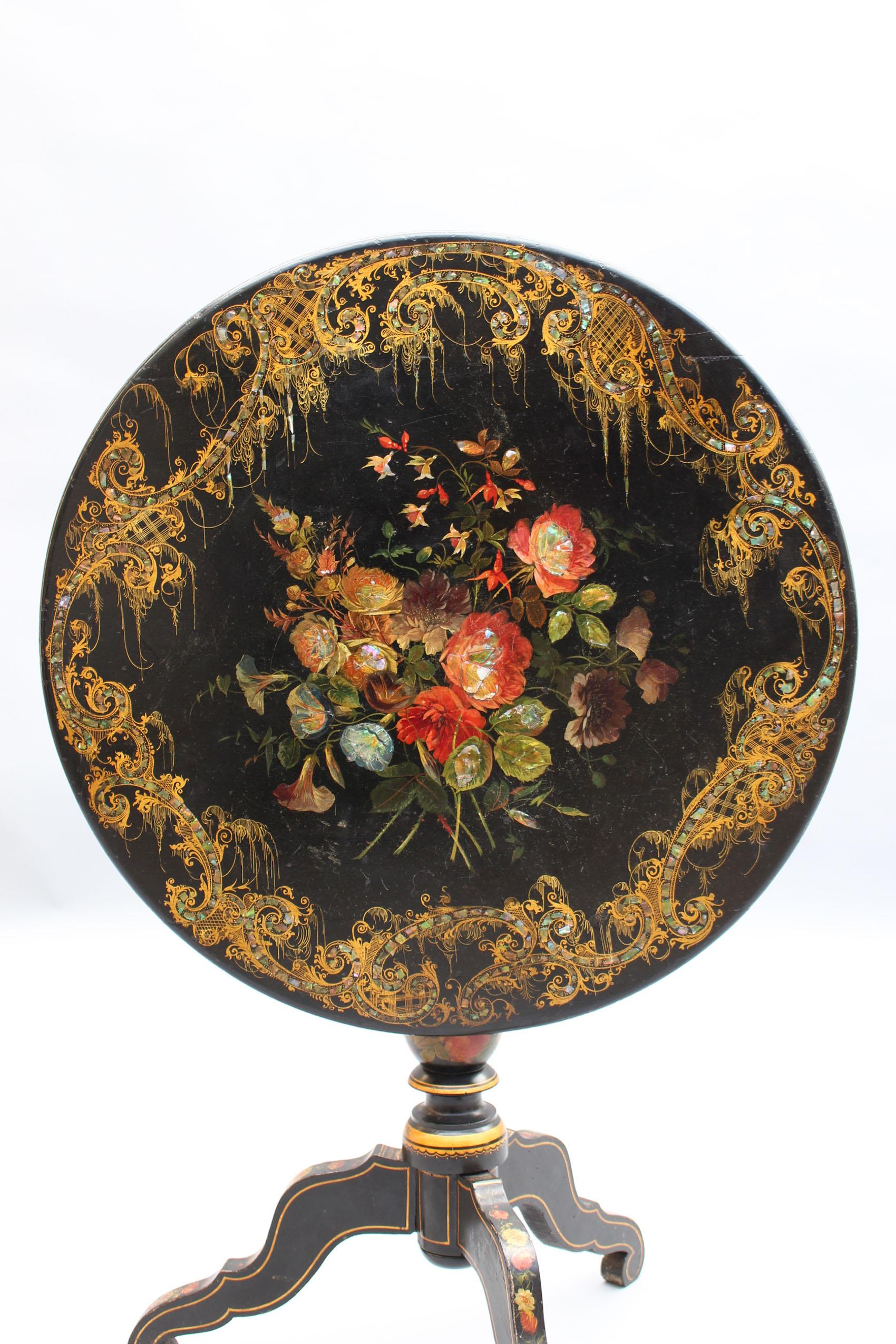 Fine French Napoleon III Lacquered Tilt-Top Table For Sale 3