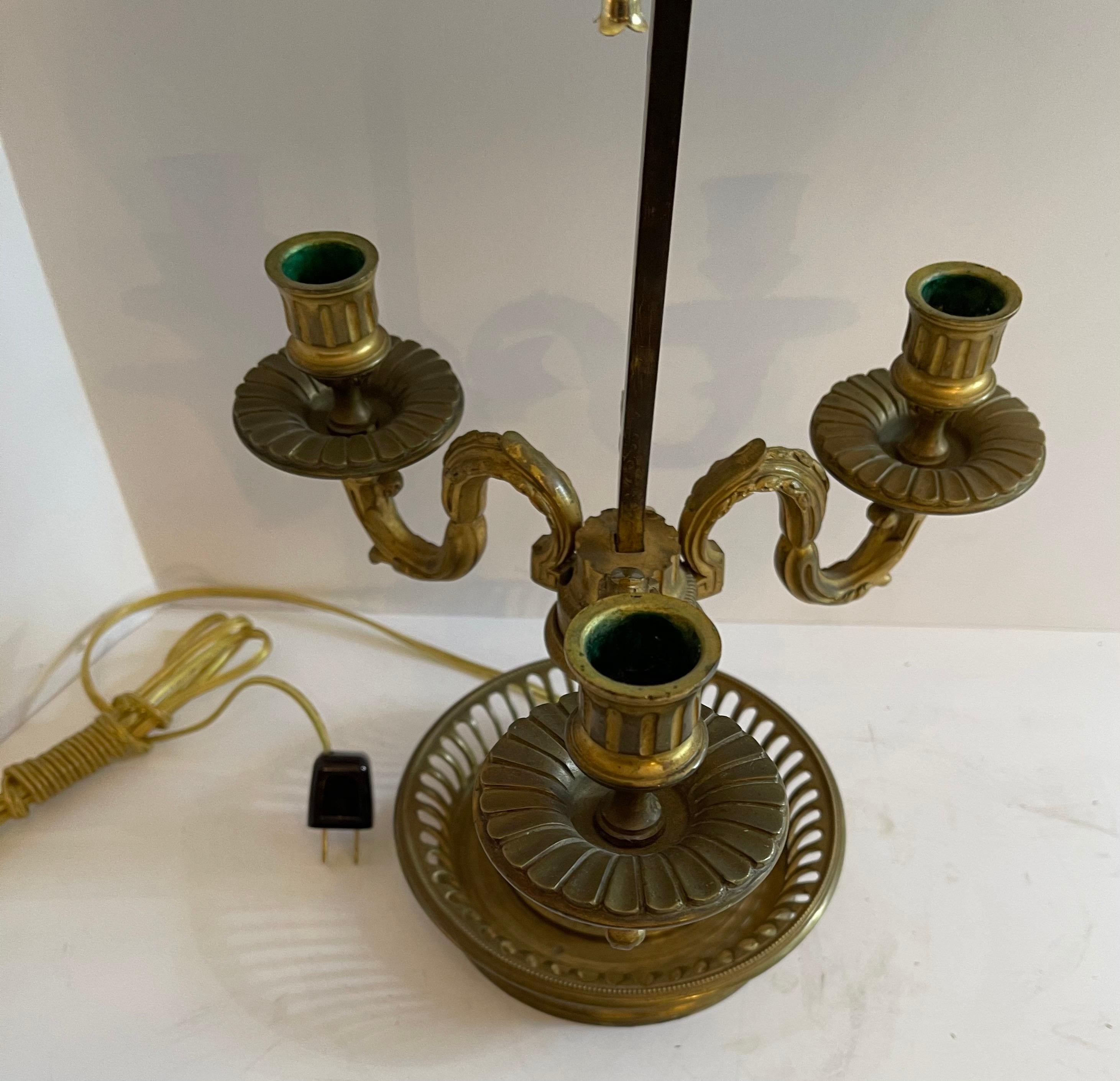 Regency Fine French Neoclassical Bronze Three Candelabra Bouillotte Lamp Silk Shade For Sale