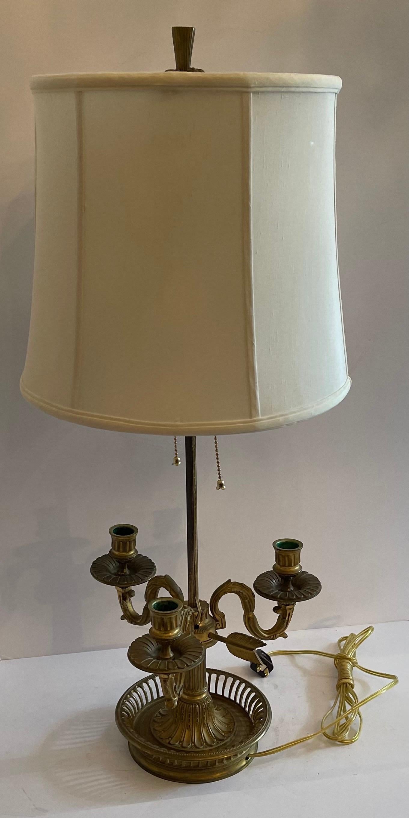Fine French Neoclassical Bronze Three Candelabra Bouillotte Lamp Silk Shade For Sale 2