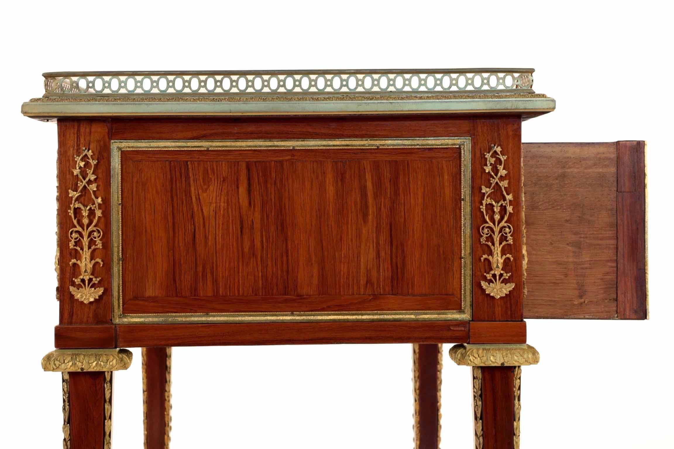 Fine French Neoclassical Rosewood and Bronze Leather Writing Desk, 19th Century 15