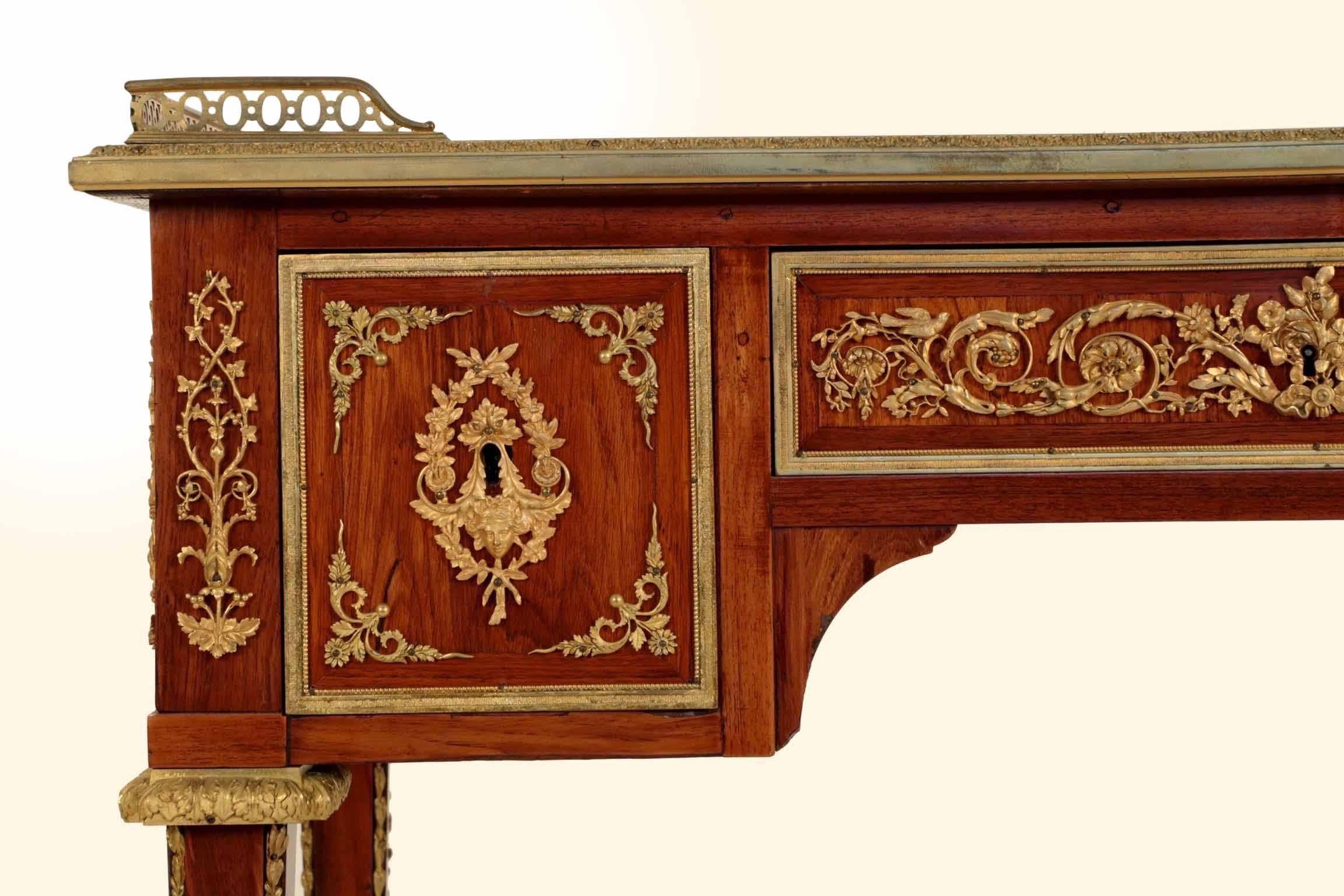 Fine French Neoclassical Rosewood and Bronze Leather Writing Desk, 19th Century 1