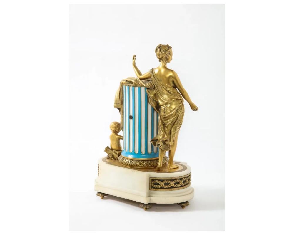Französische Uhr „Marie Antoinette“ aus Goldbronze, Marmor und Porzellan im Sevres-Stil im Angebot 2