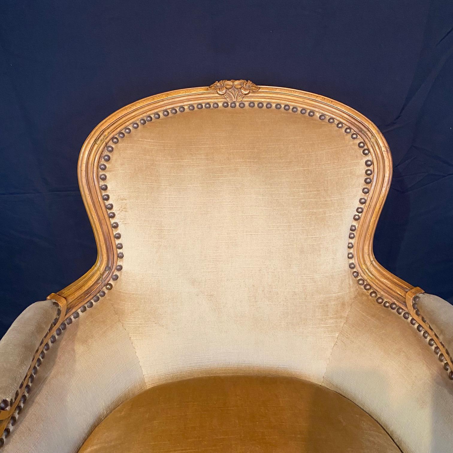 Velvet Fine French Pair Louis XV Small Bergeres Chairs with Brass Tacking For Sale