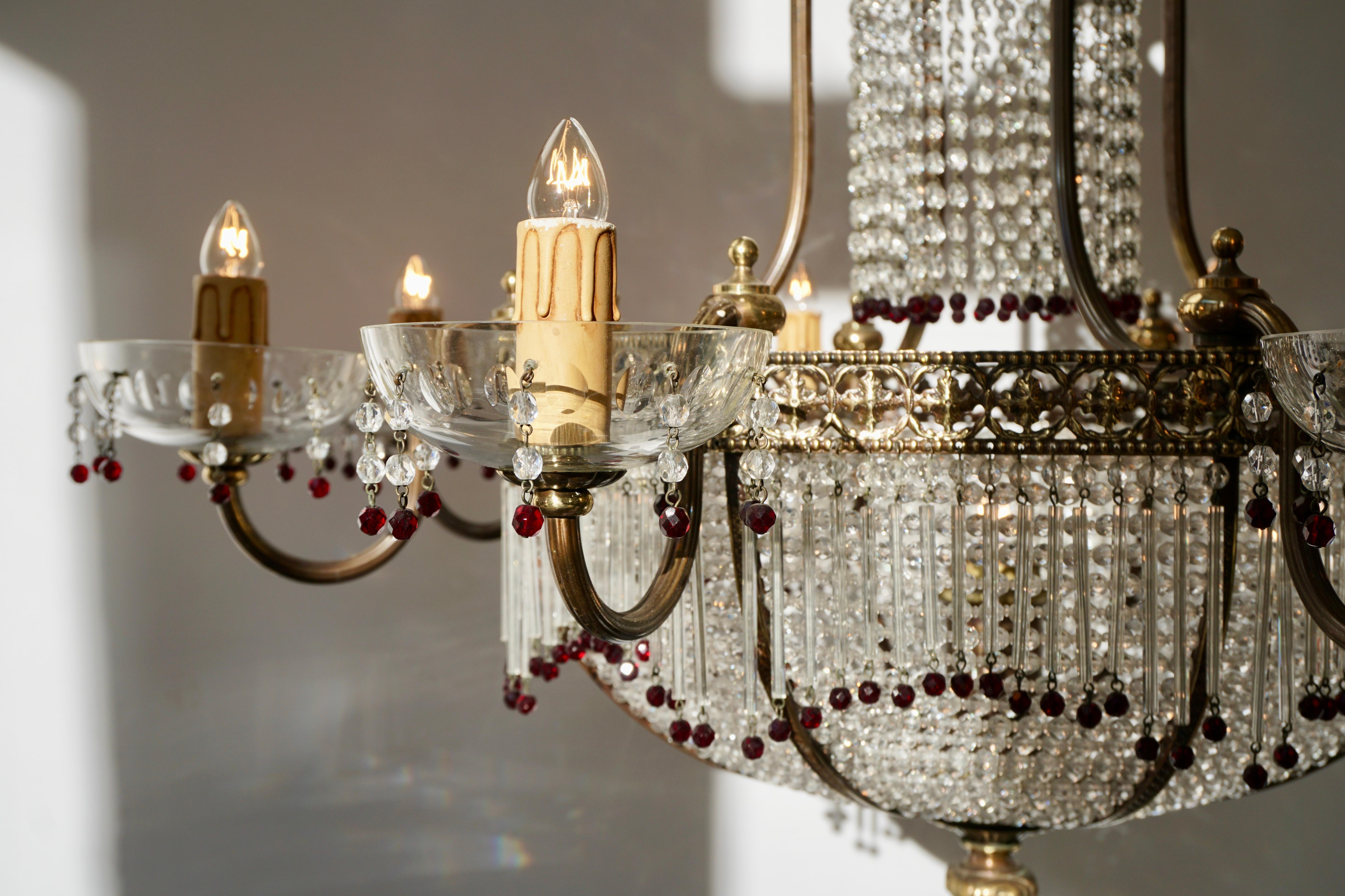 Fine French Sac a Pearl Chandelier For Sale 11