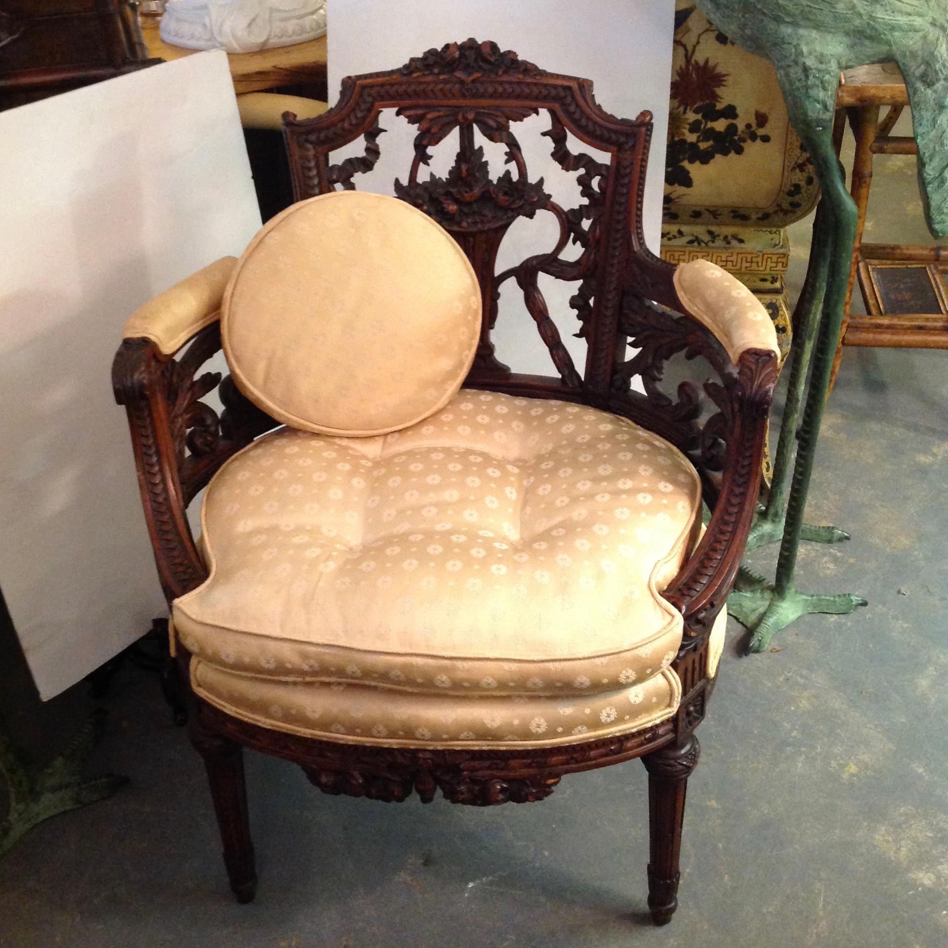 Carved Fine French Vanity Chair