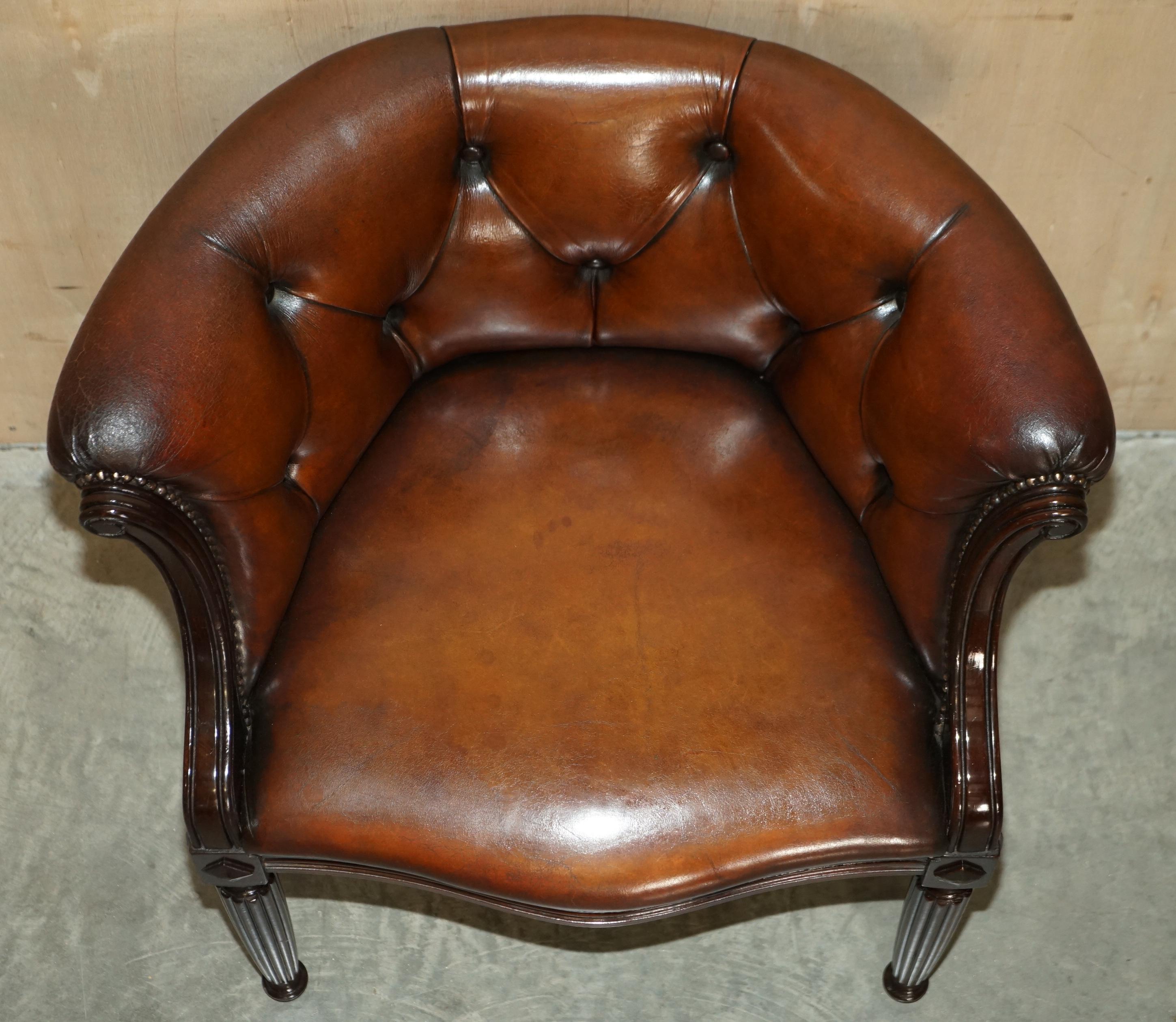 Fein vollständig restauriert Vintage Chesterfield getuftet Hand gefärbt Wanne Club Sessel 4
