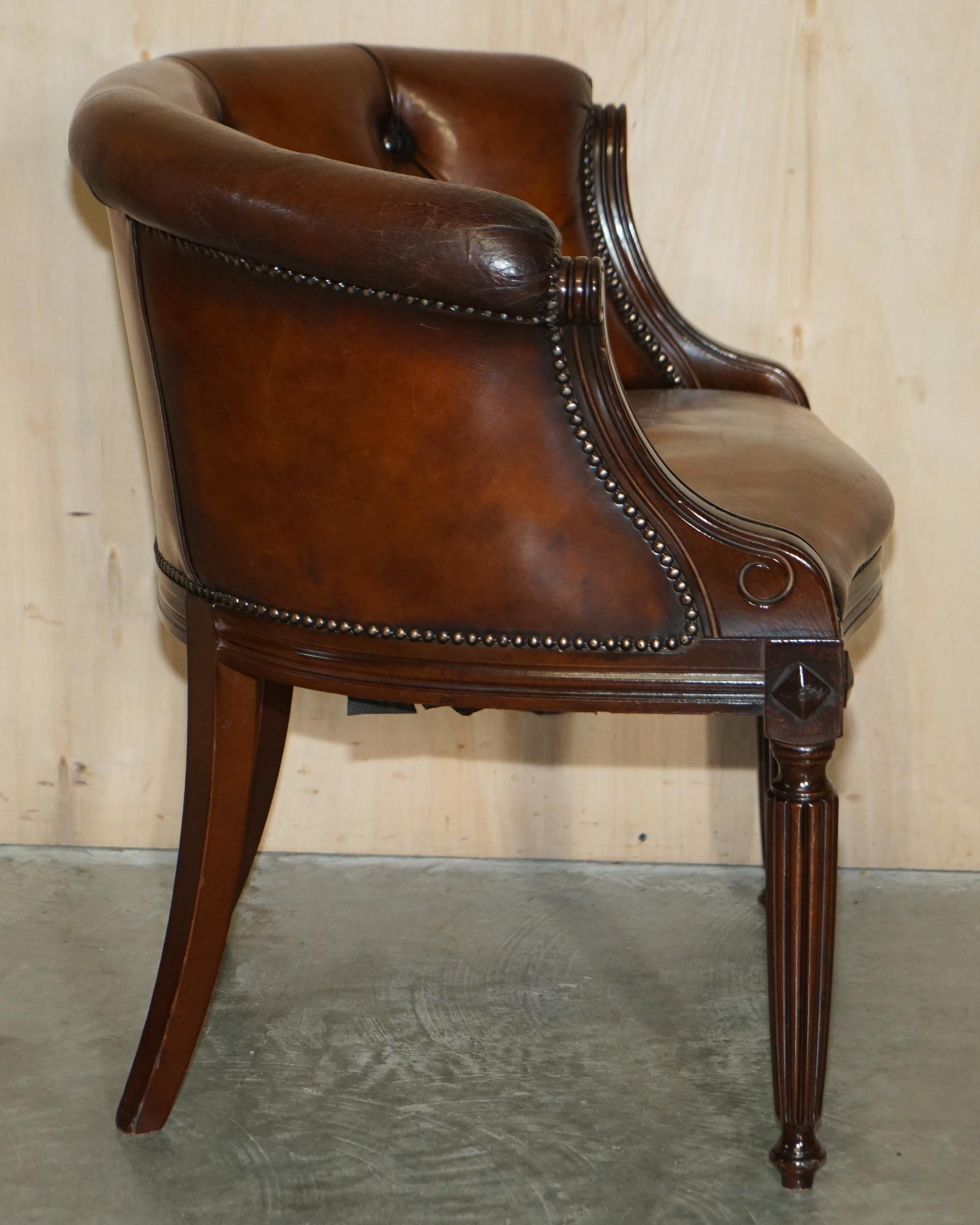 Fein vollständig restauriert Vintage Chesterfield getuftet Hand gefärbt Wanne Club Sessel 8