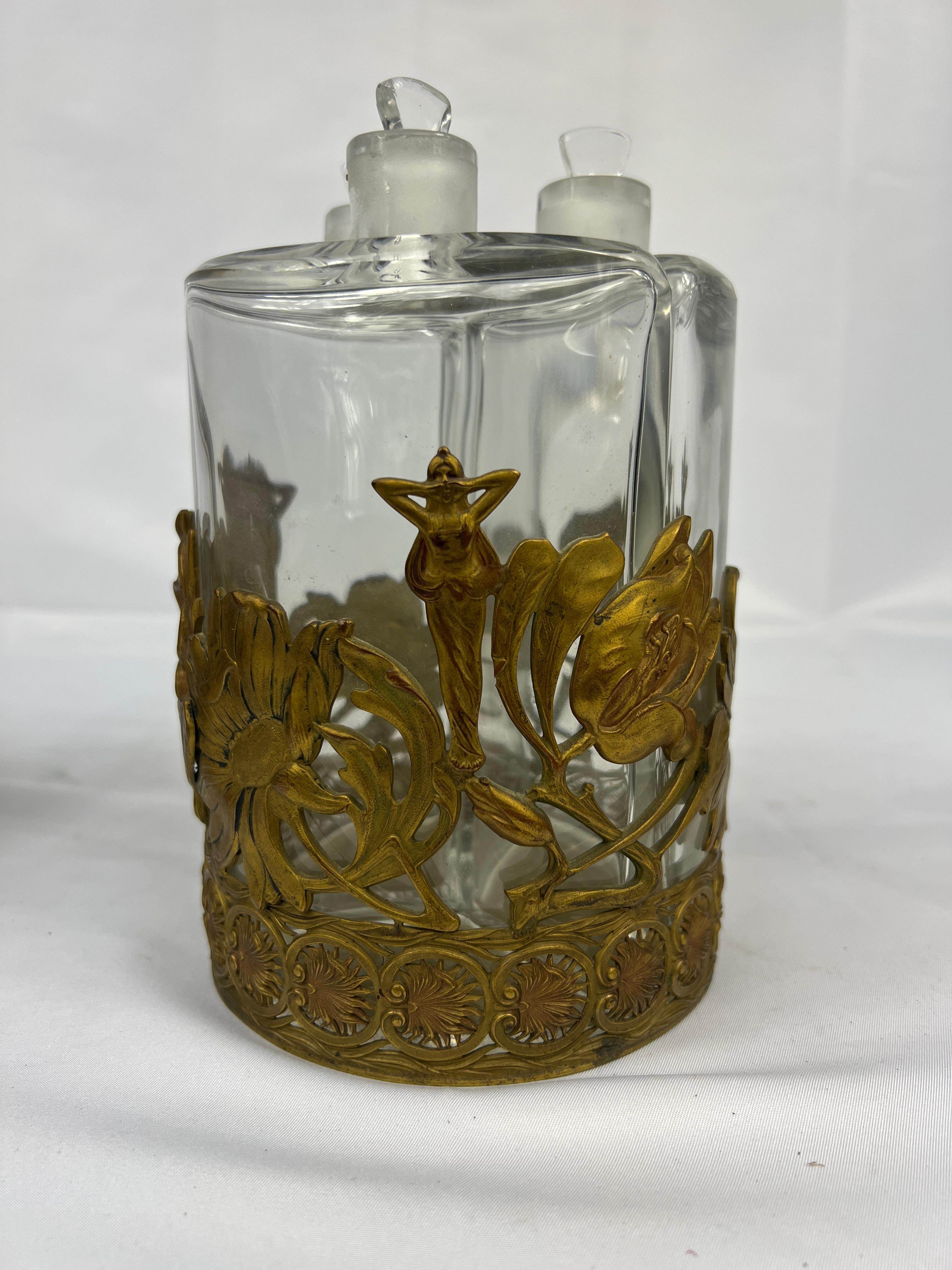 Fine Gentleman's Gilt Bronze Liquor and Cigar Set Art Nouveau Period C. 1900 For Sale 7