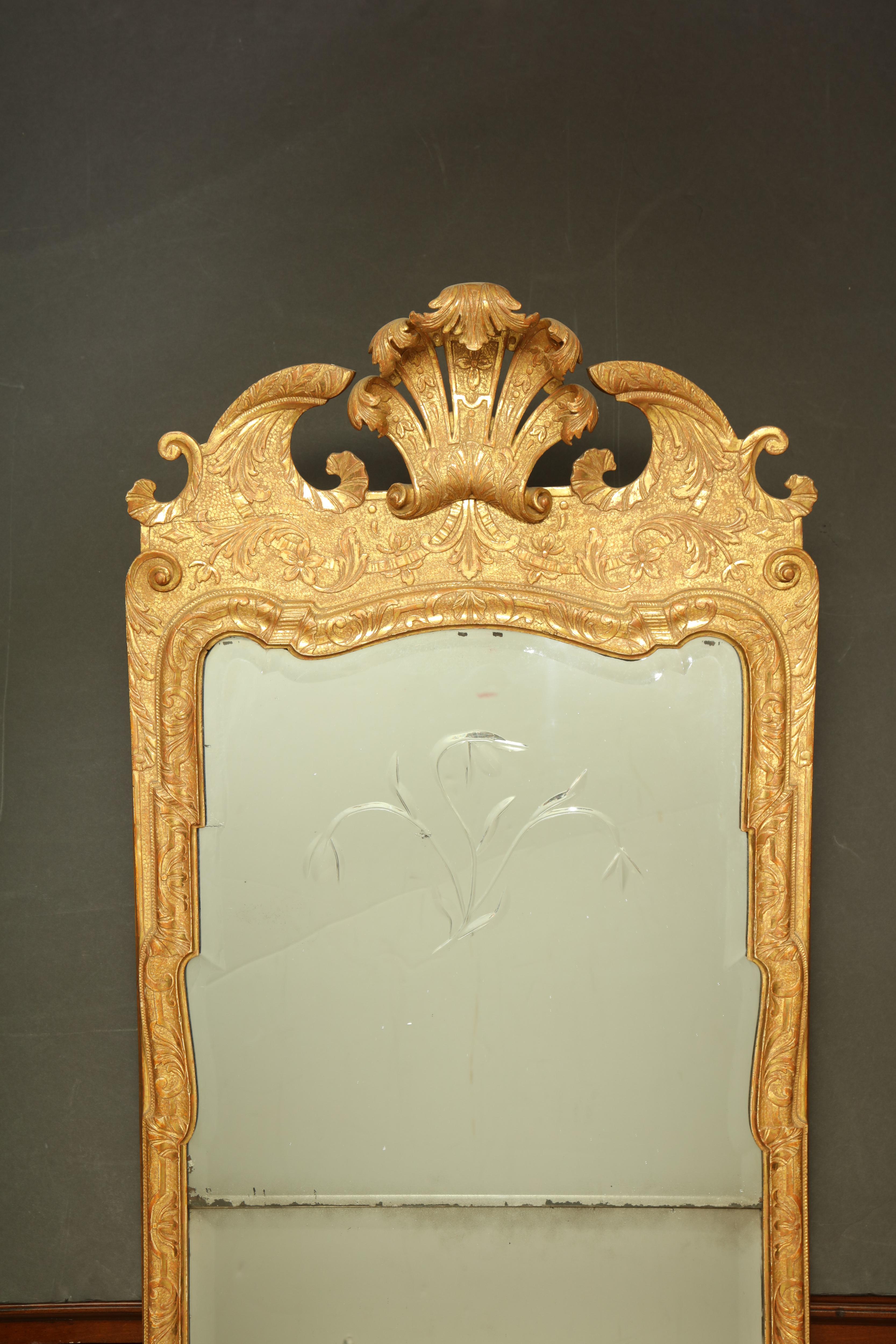 Fine George I Giltwood Pier Mirror In Good Condition In Westwood, NJ