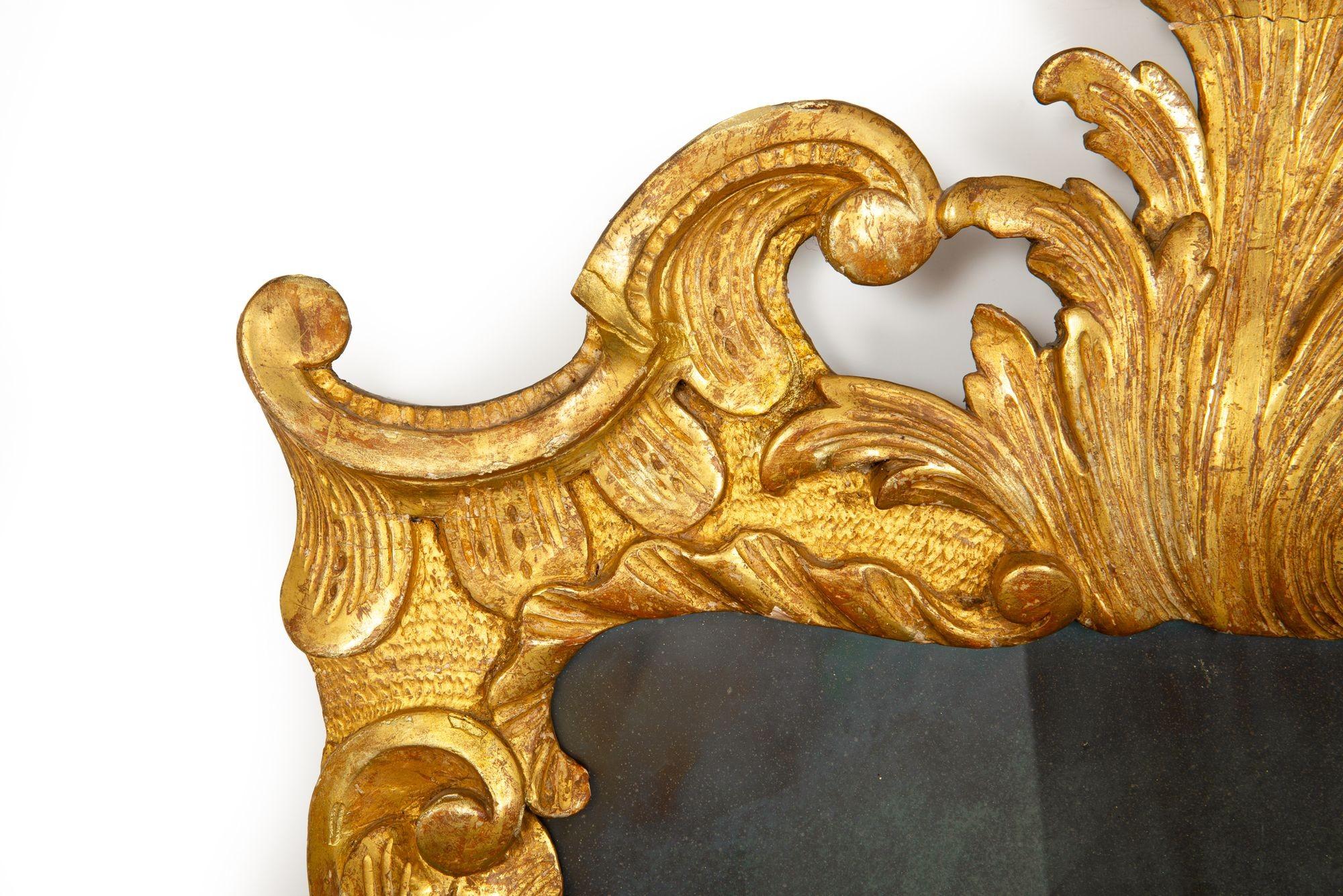 Miroir mural en bois doré sculpté George II, anglais ou écossais vers 1750 en vente 1