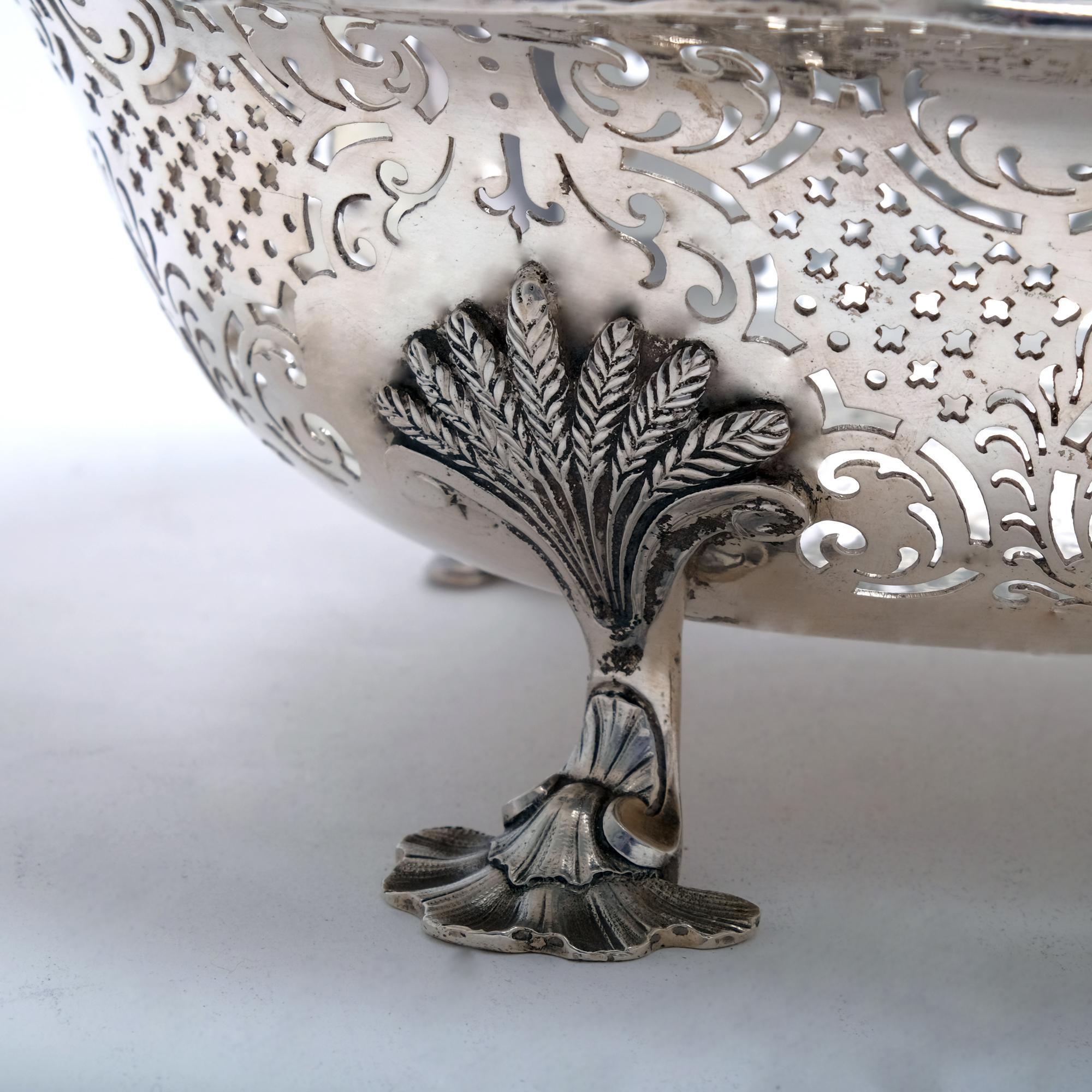 Mid-18th Century Fine George II Silver Basket For Sale