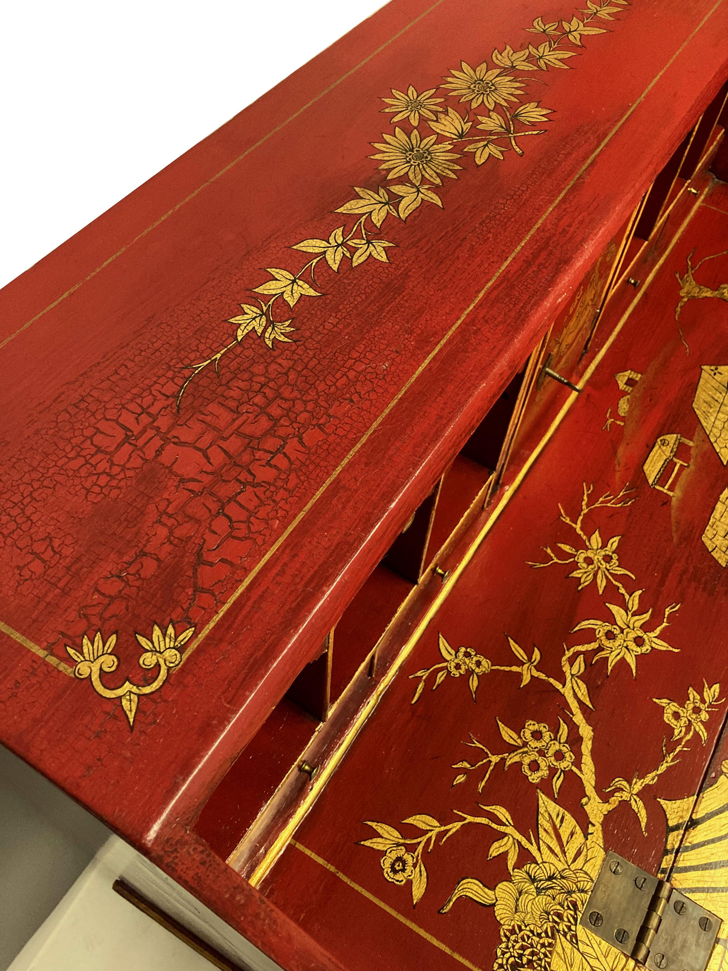 Fine George III Gilt-Japanned Scarlet Secretaire 3