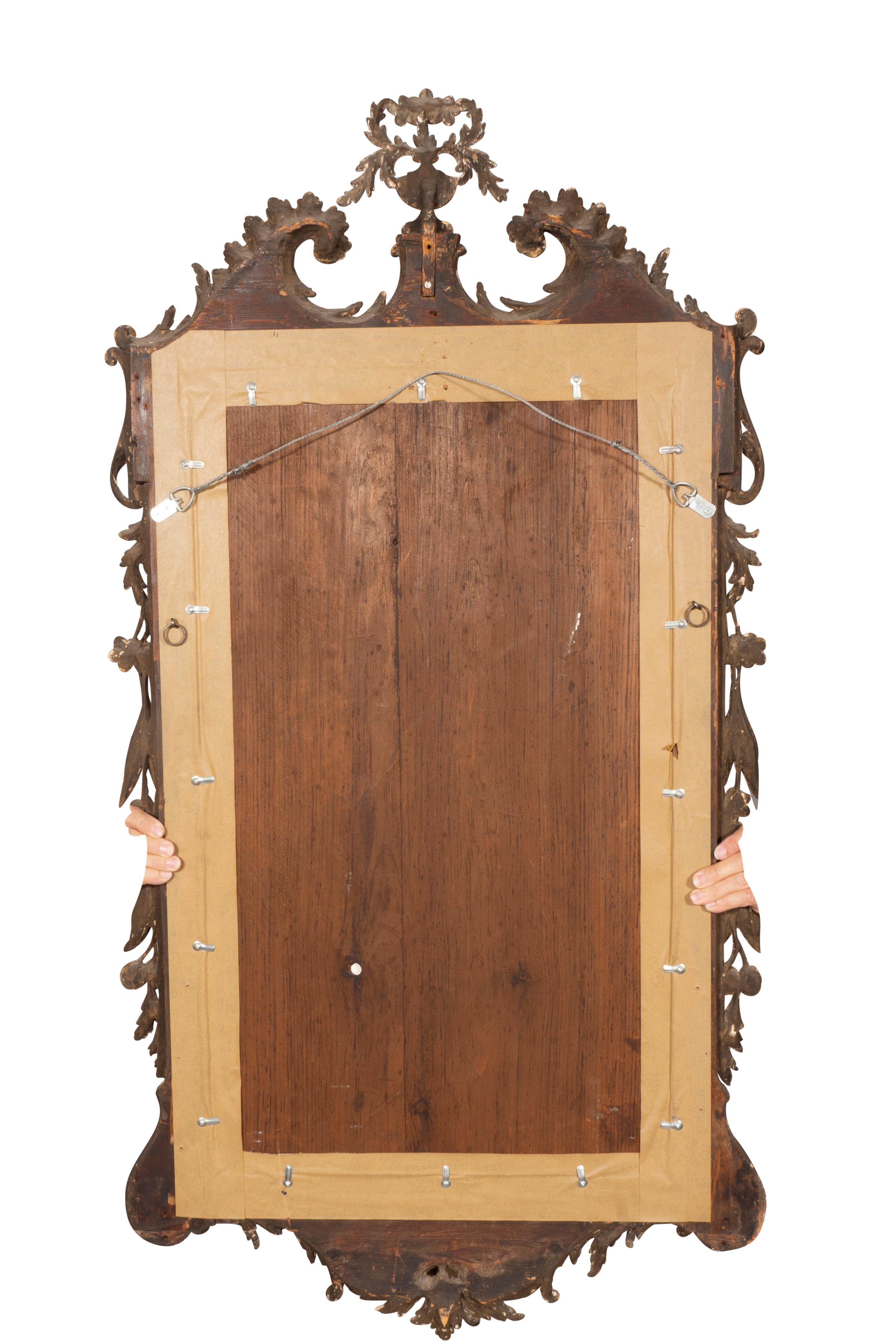 Fine George III Mahogany and Parcel Gilt Mirror For Sale 6