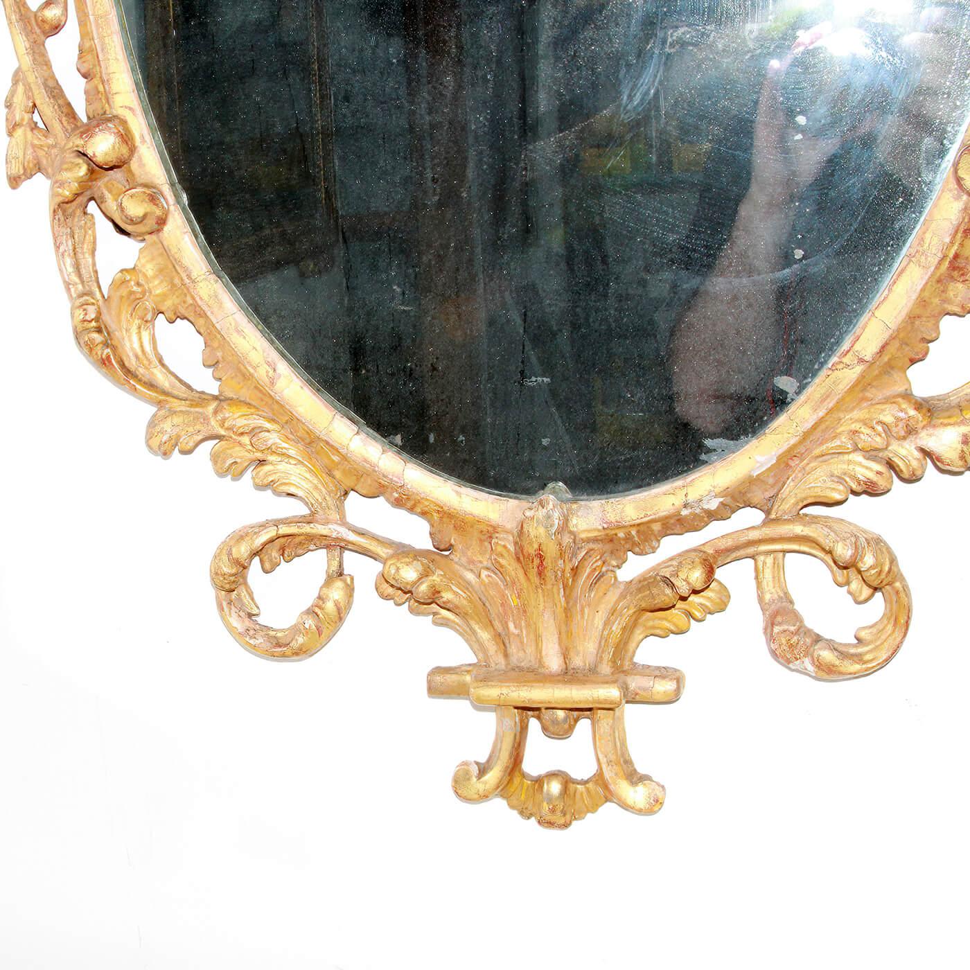 Ovaler vergoldeter Spiegel im George-III-Stil (Vergoldetes Holz) im Angebot