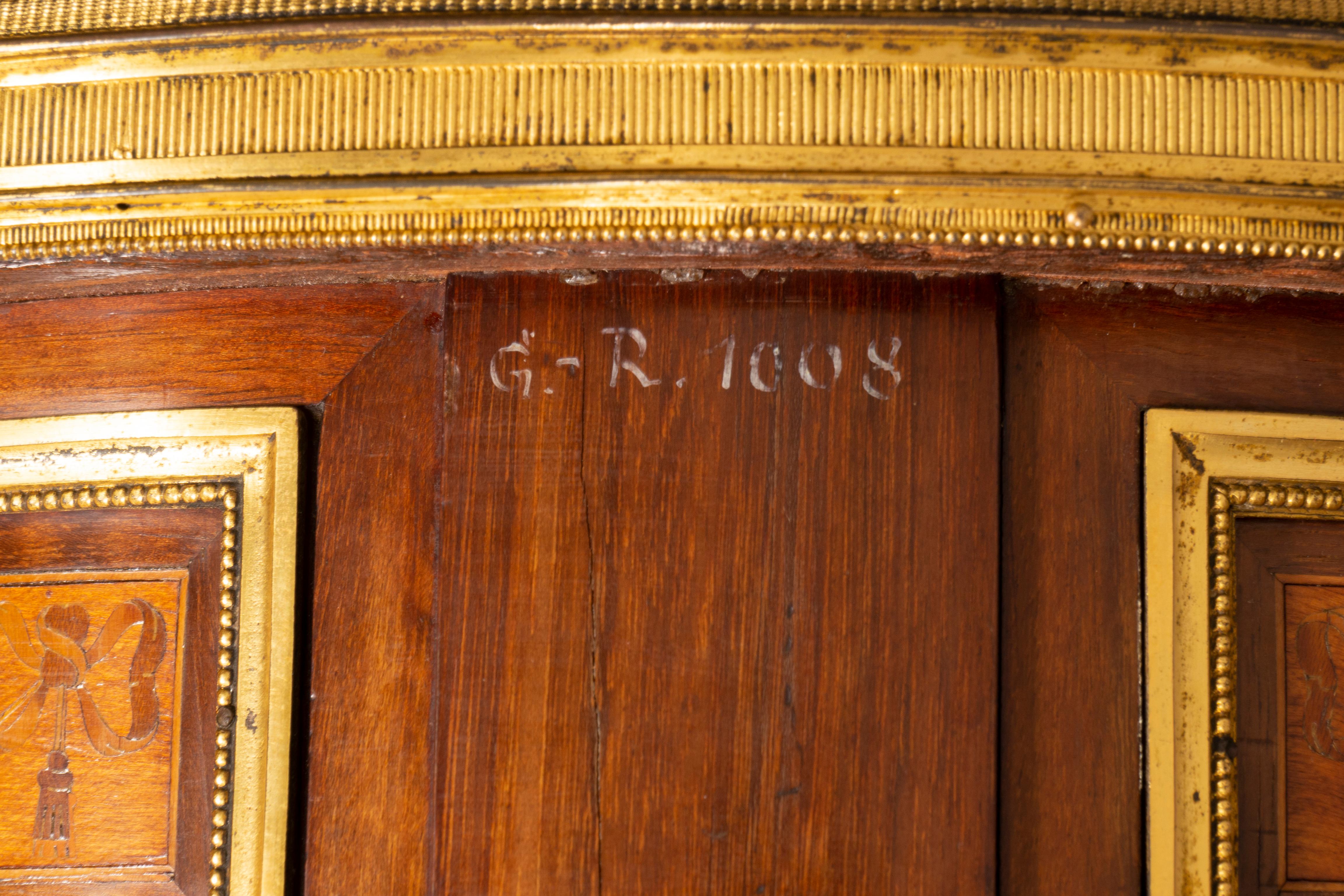 Fine table de style George III en bois de satin et palissandre en vente 5