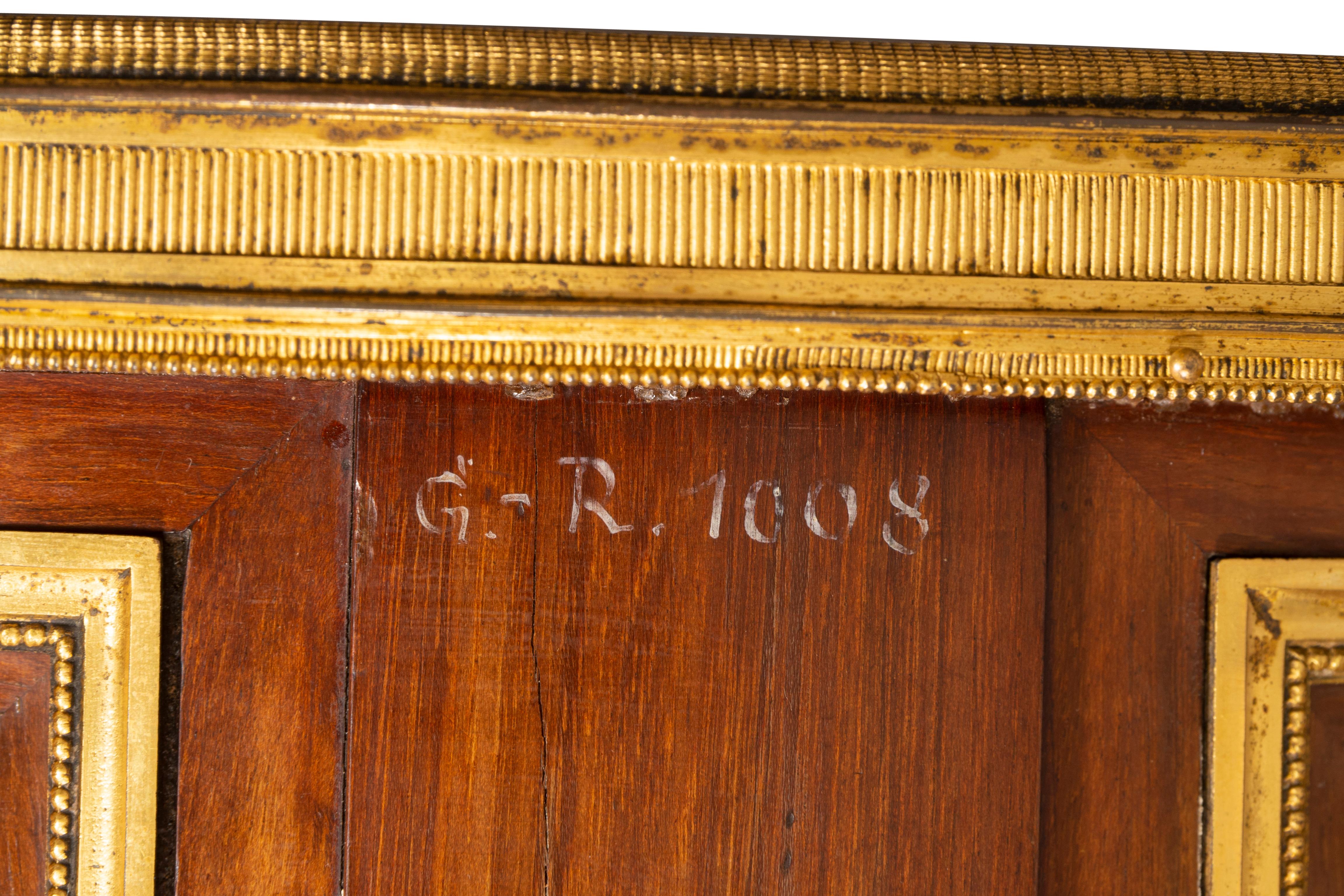 Fine table de style George III en bois de satin et palissandre en vente 6