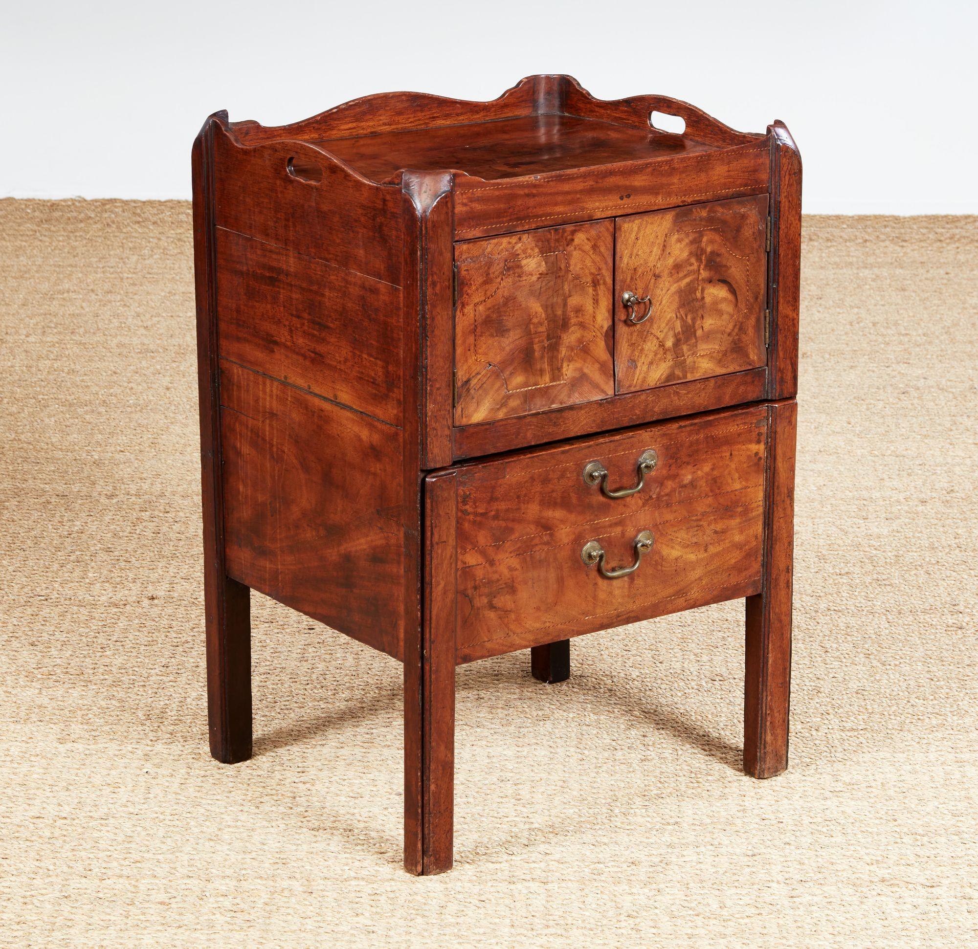 Armario de cabecera georgiano en venta 3