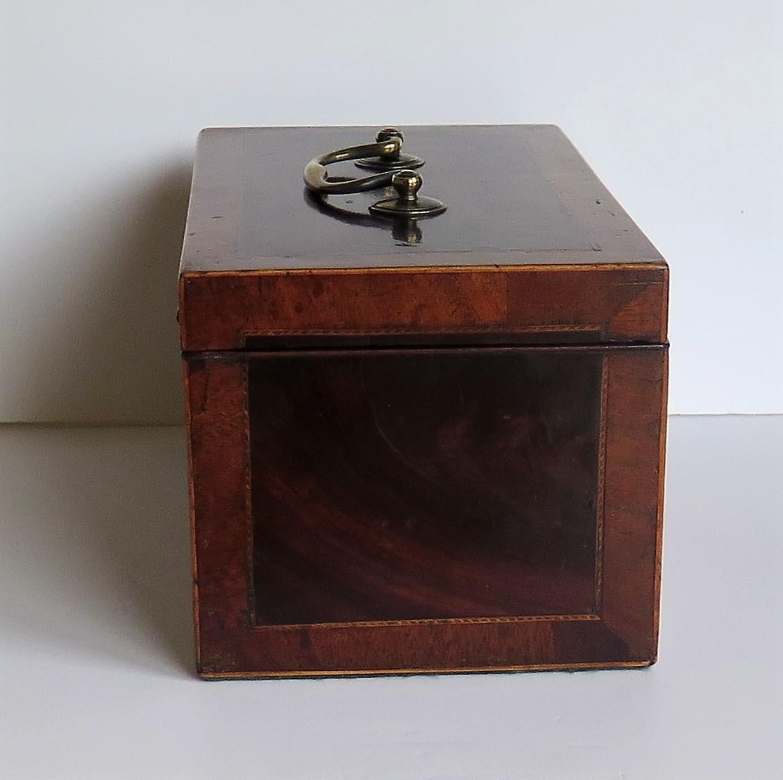 Fine Georgian Document Box of Walnut Cross Banded and Inlaid, circa 1780 In Good Condition In Lincoln, Lincolnshire