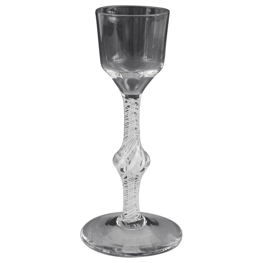 Verre à vin géorgien opaque torsadé à nœuds vers 1765