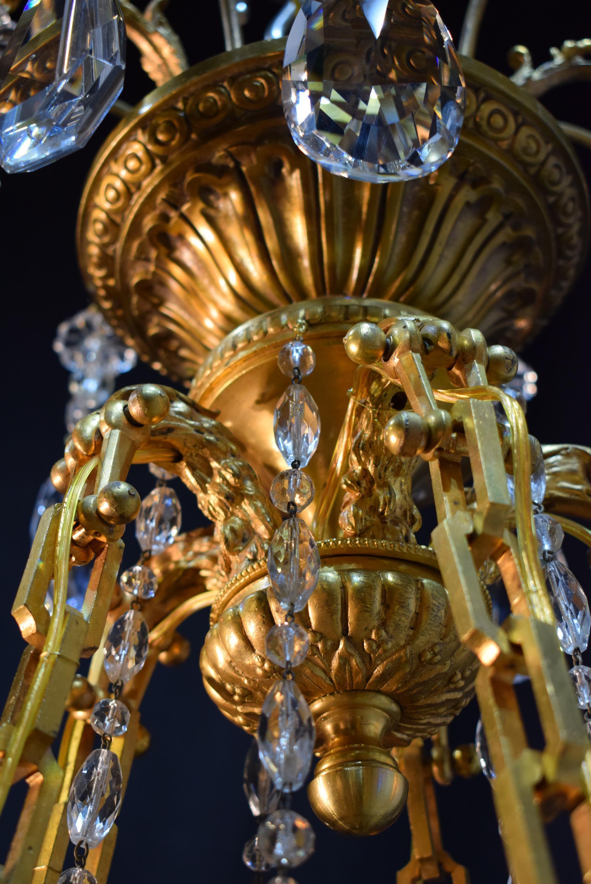 Early 20th Century Fine Gilt Bronze and Crystal Chandelier For Sale