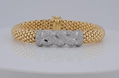 Fine Gold Bracelet in 18k with Natural Diamonds –