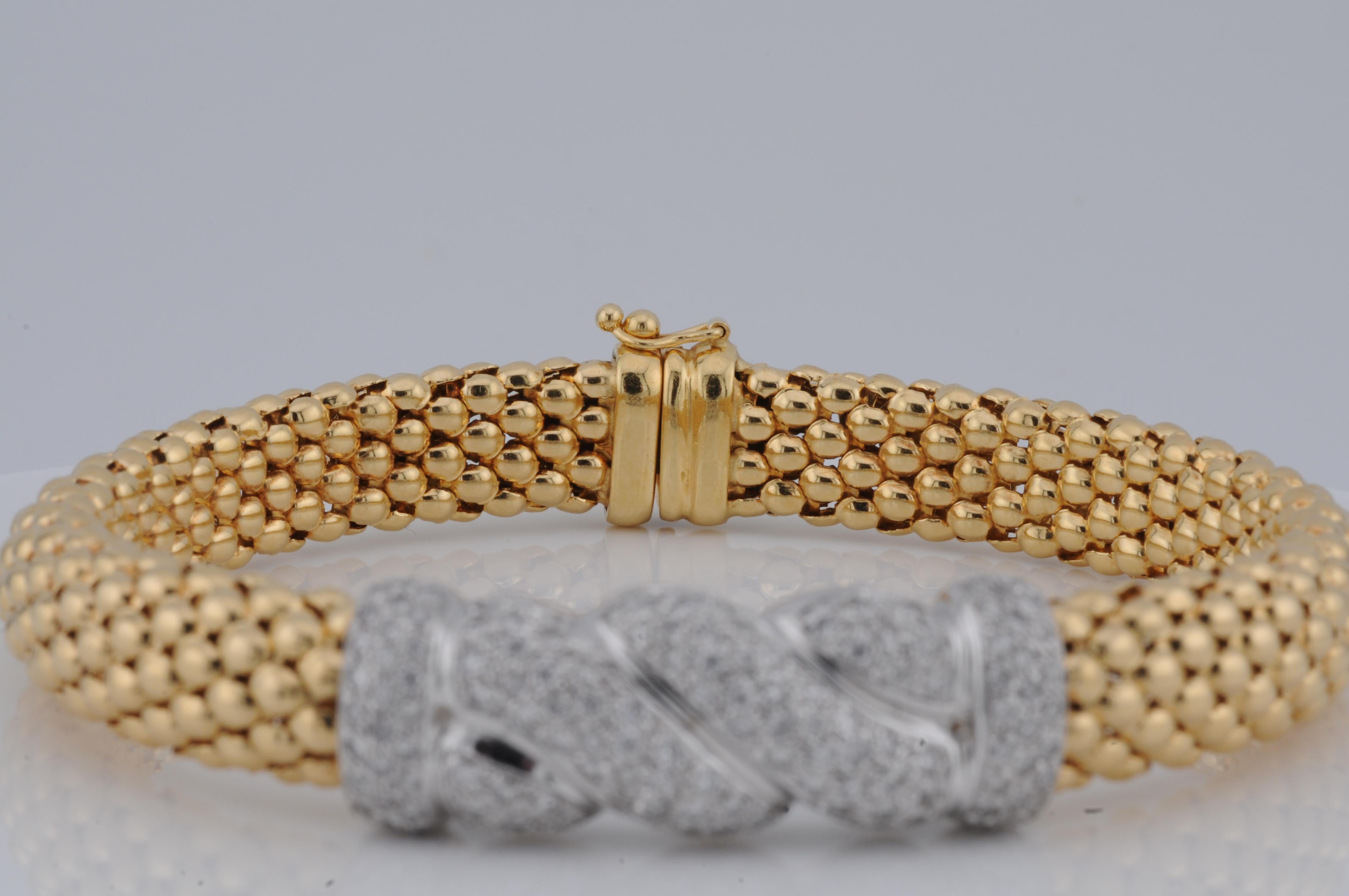 Fine Gold Bracelet in 18k with Natural Diamonds – 36g For Sale 1
