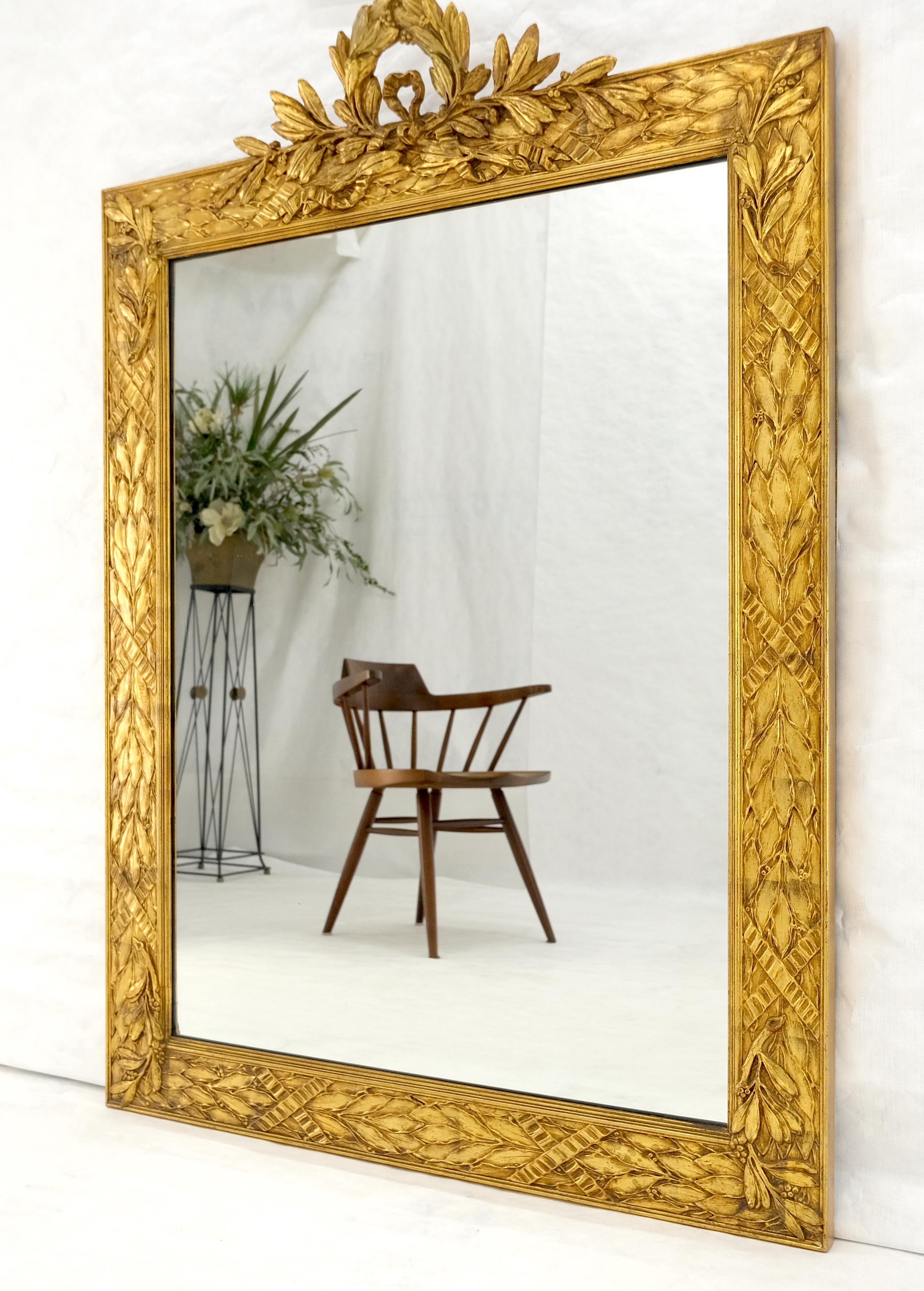 Fine Gold Gilt Gesso Italian 53x38 Rectangle Wall Mirror en vente 1