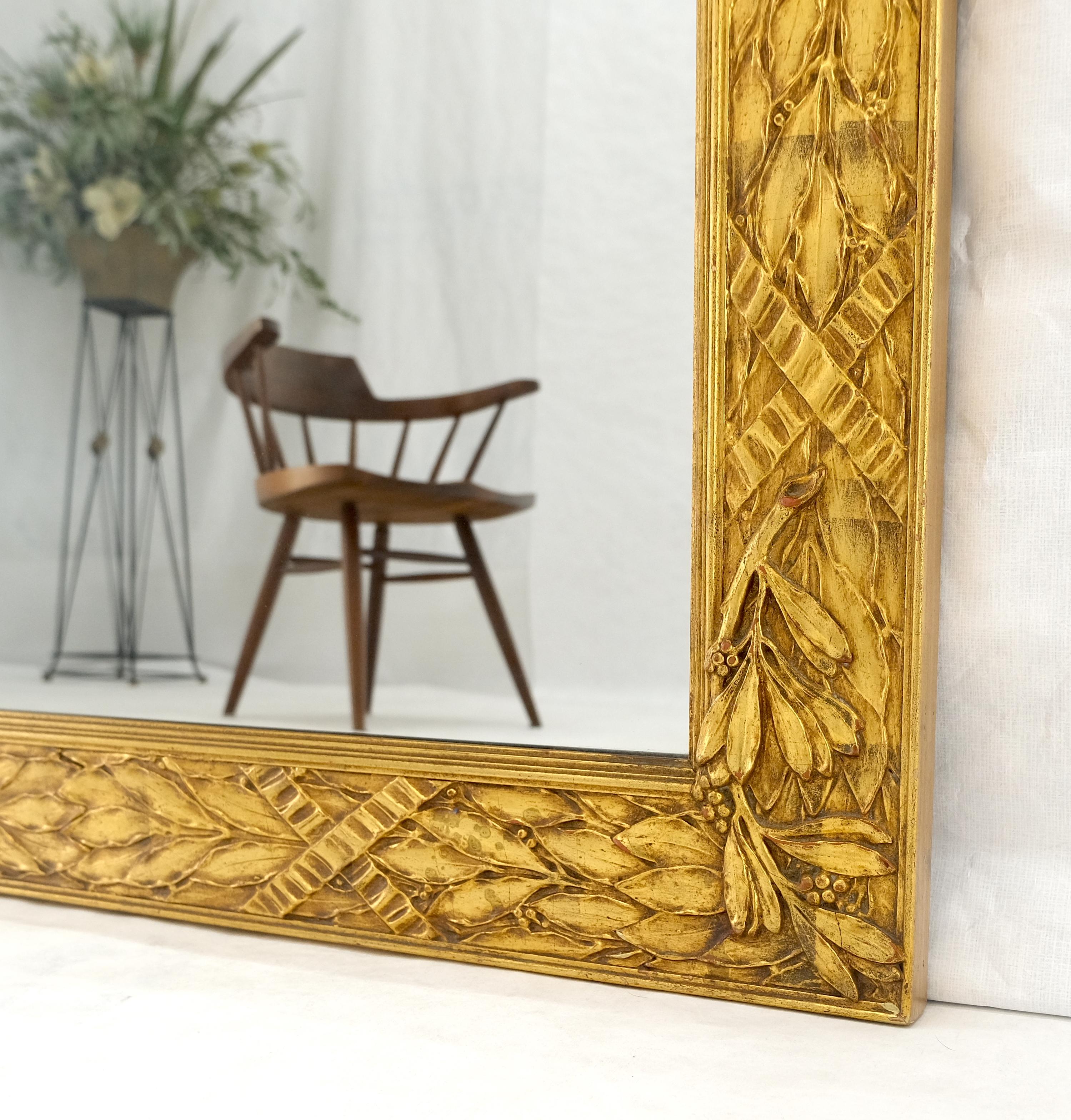Fine Gold Gilt Gesso Italian 53x38 Rectangle Wall Mirror en vente 2