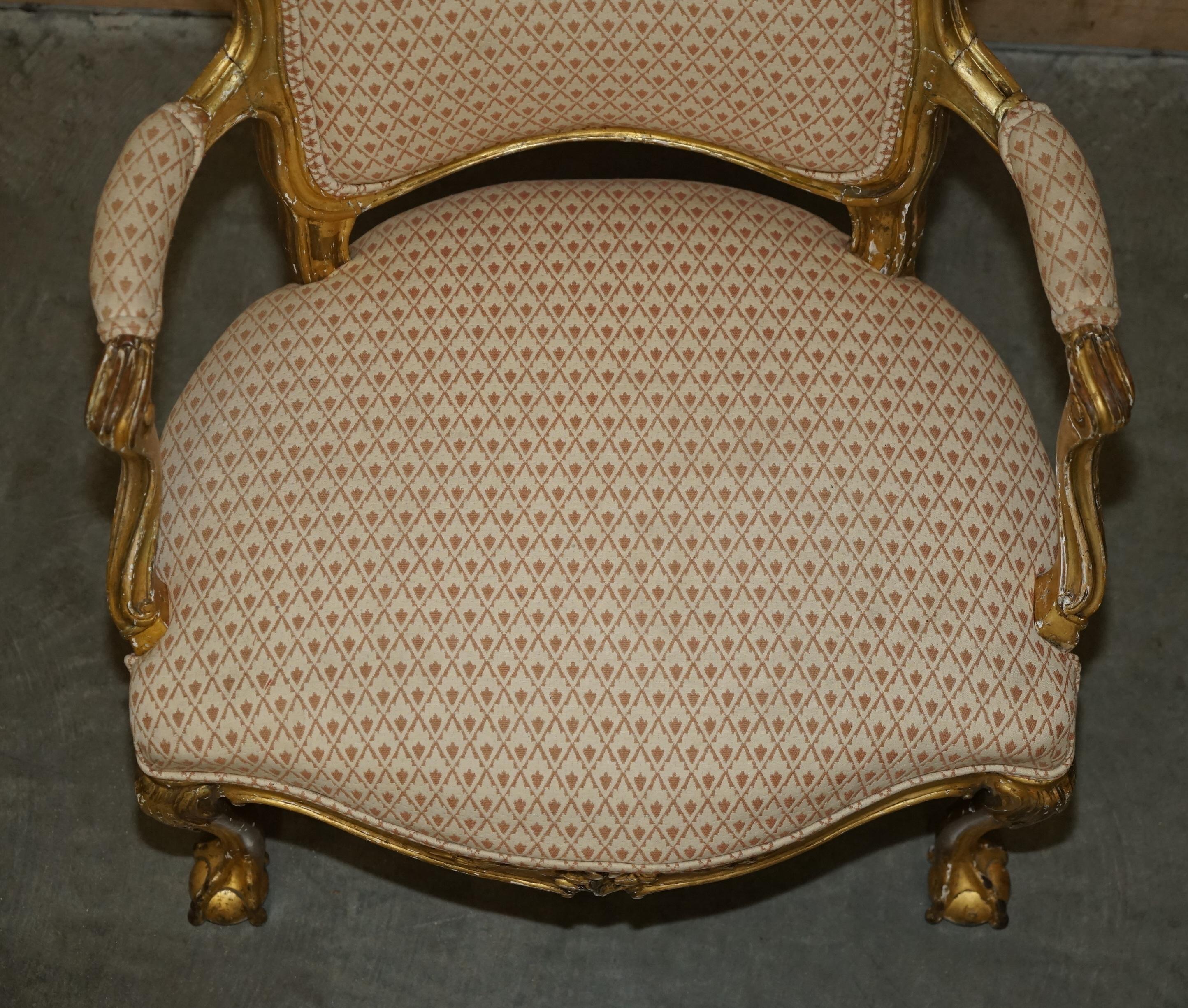 Hand-Crafted FINE GOLD GILTWOOD 18TH CENTURY CLAW & BALL FEET CARVED ANTIQUE BERGERE ARMCHAiR For Sale