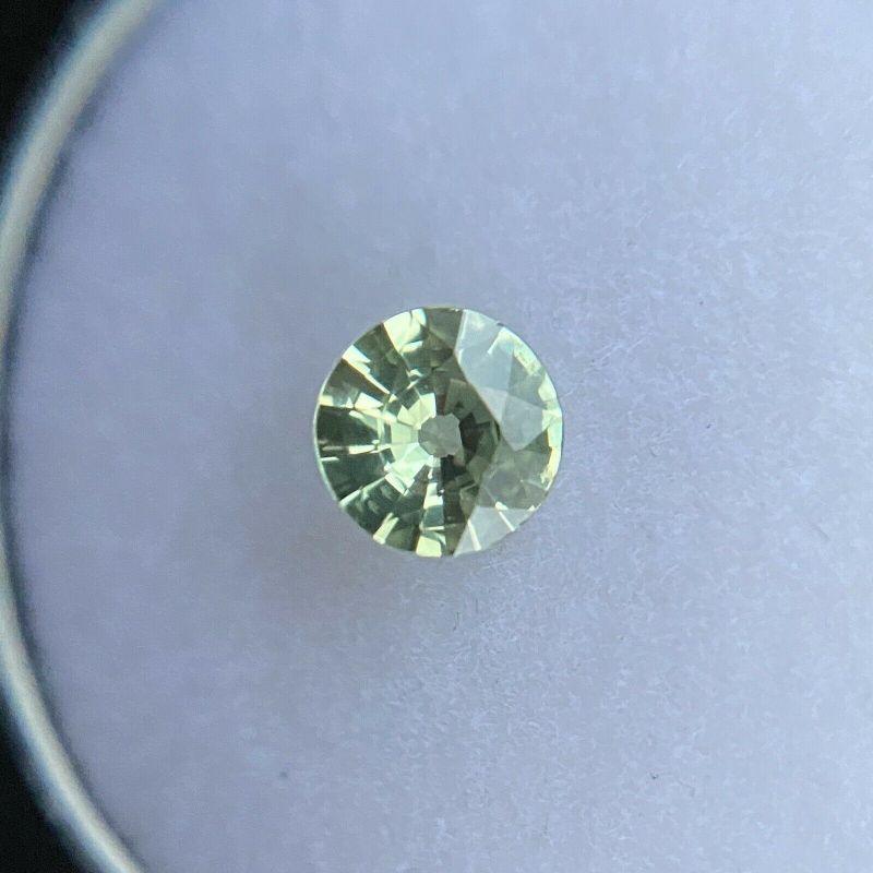 Fine Green 0.53ct Sapphire Round Cut Untreated Loose Rare Gem Vs 5.2mm

Natural Untreated Green Sapphire Gemstone. 
0.52 Carat with a beautiful vivid green colour and an excellent round cut. Also has excellent clarity, very clean stone. VS. 
Totally