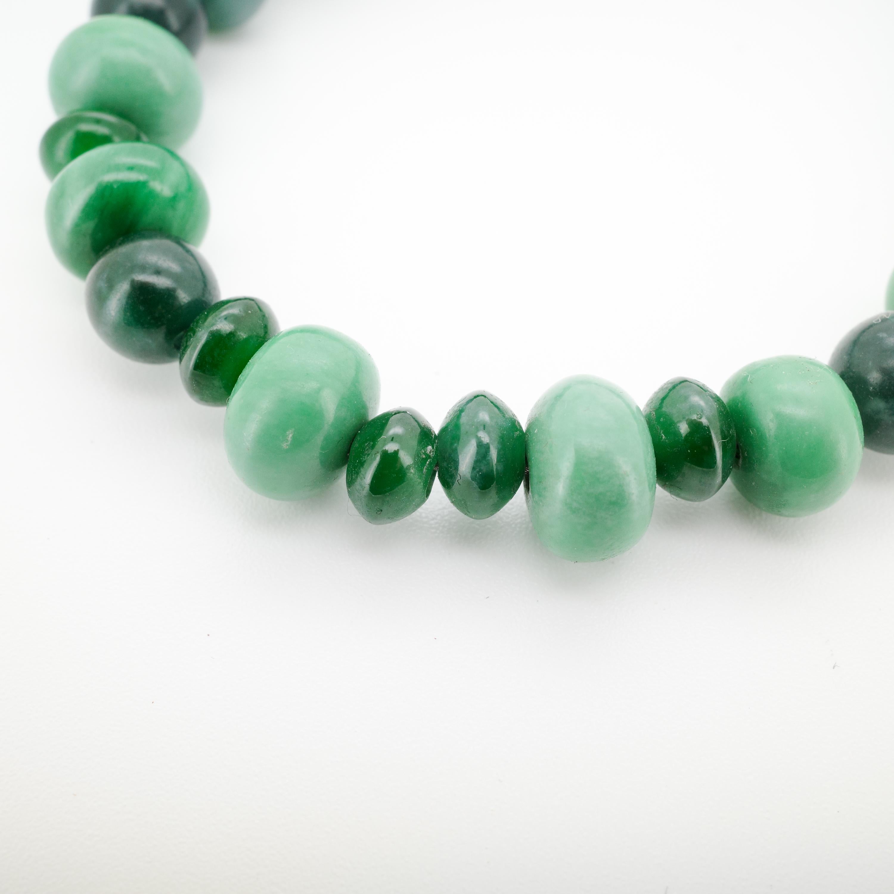 Collana di specimen di giada del Guatemala per collezionisti In condizioni Nuovo in vendita a Southbury, CT