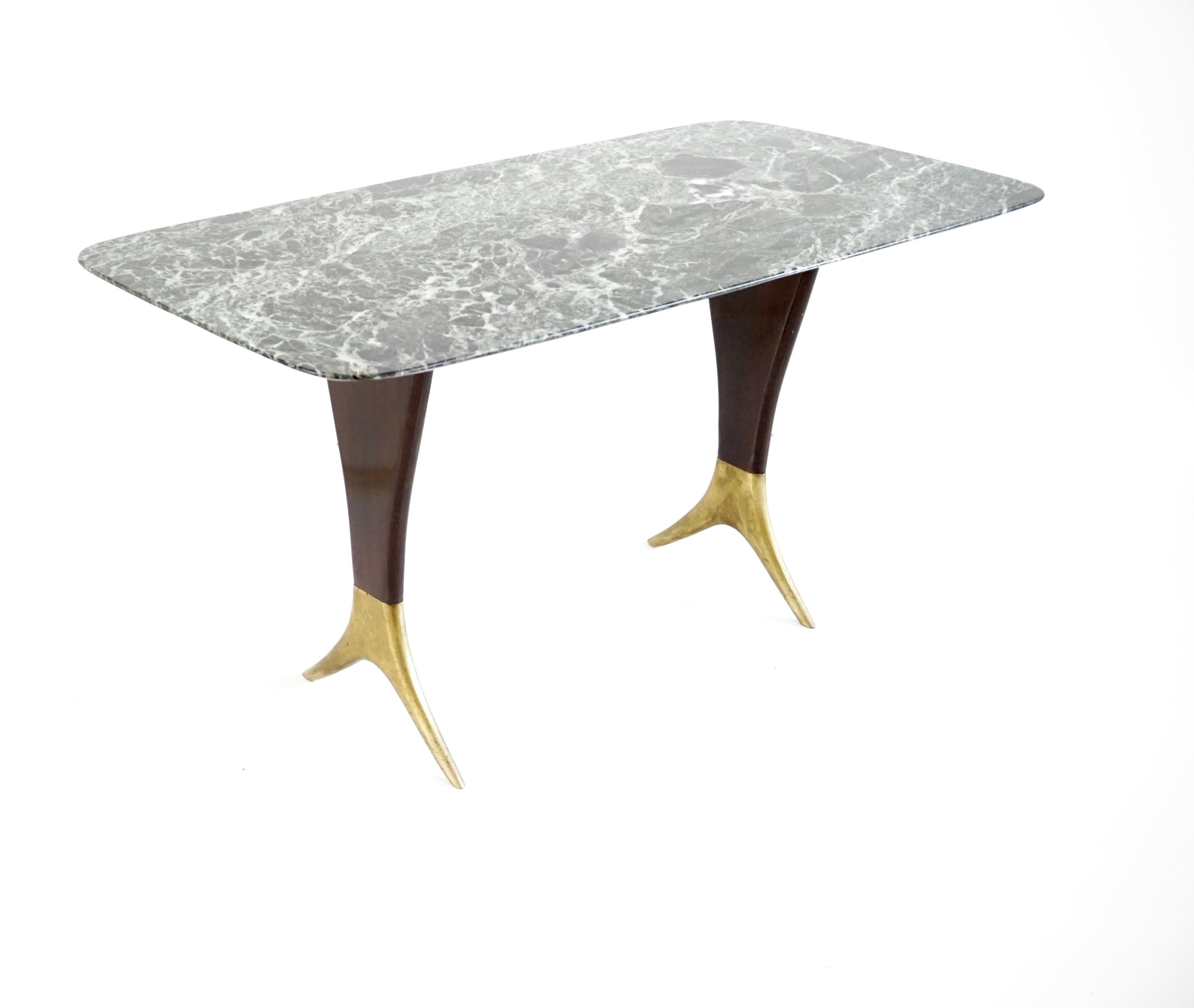 Fine Guglielmo Ulrich coffee table, verde alpi marble top, brass feet,  1940 For Sale 4